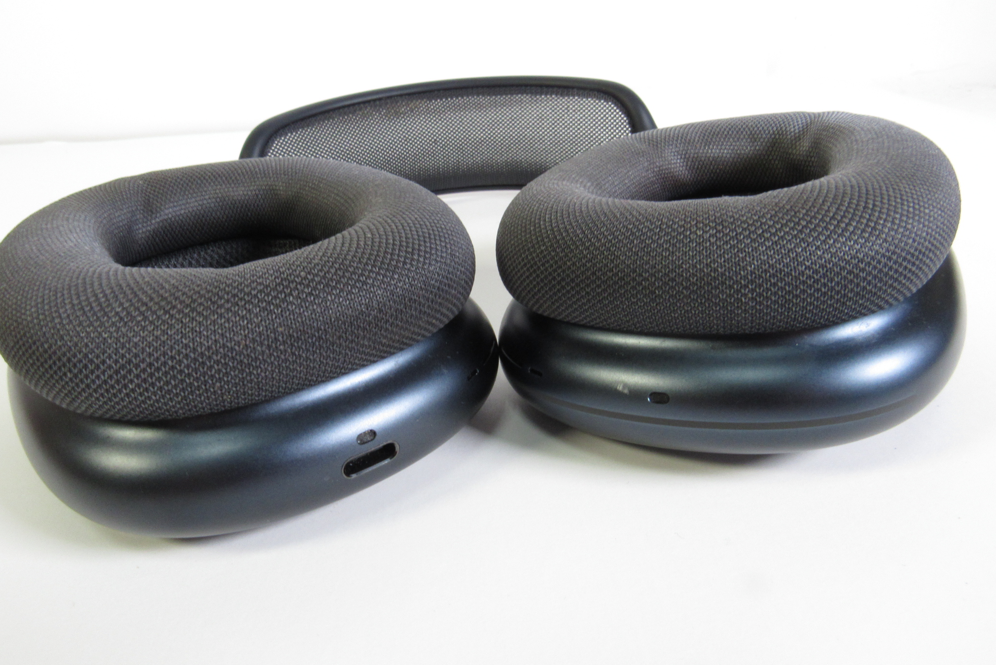 Apple AirPods Max A3184 Over-Ear Bluetooth Headphones - Space Gray