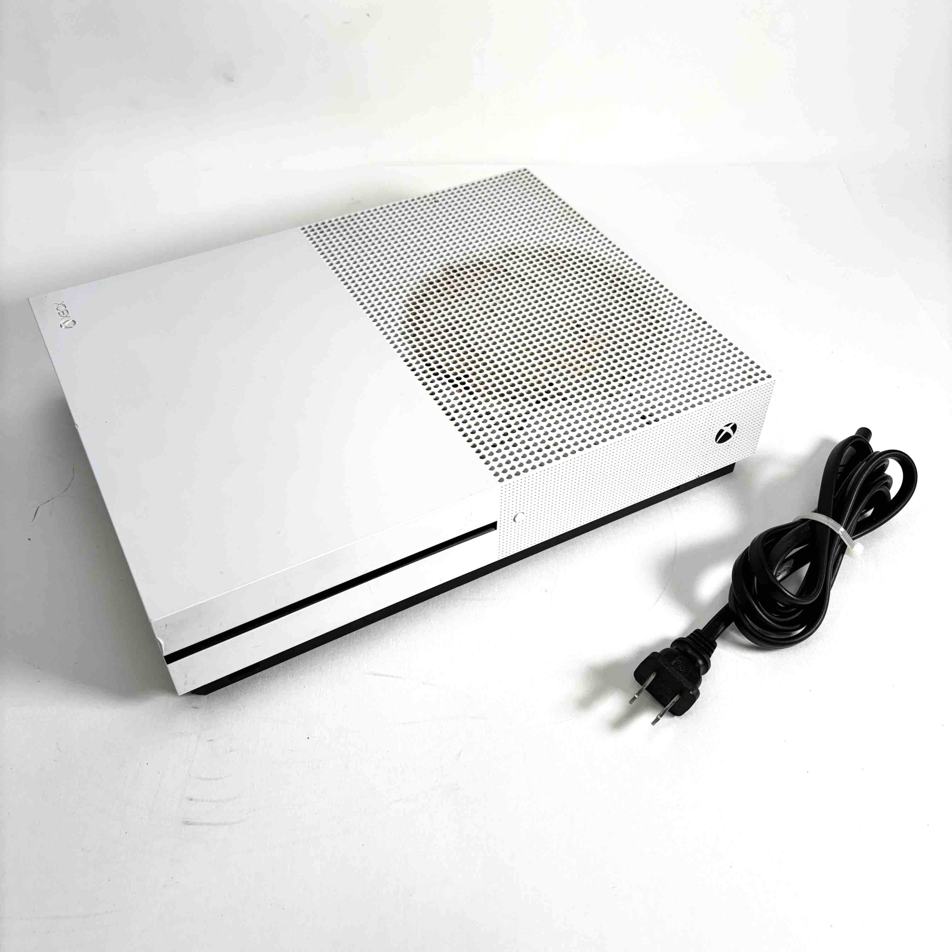 Microsoft Xbox One S (1681) 500GB Video Game Console - 4362