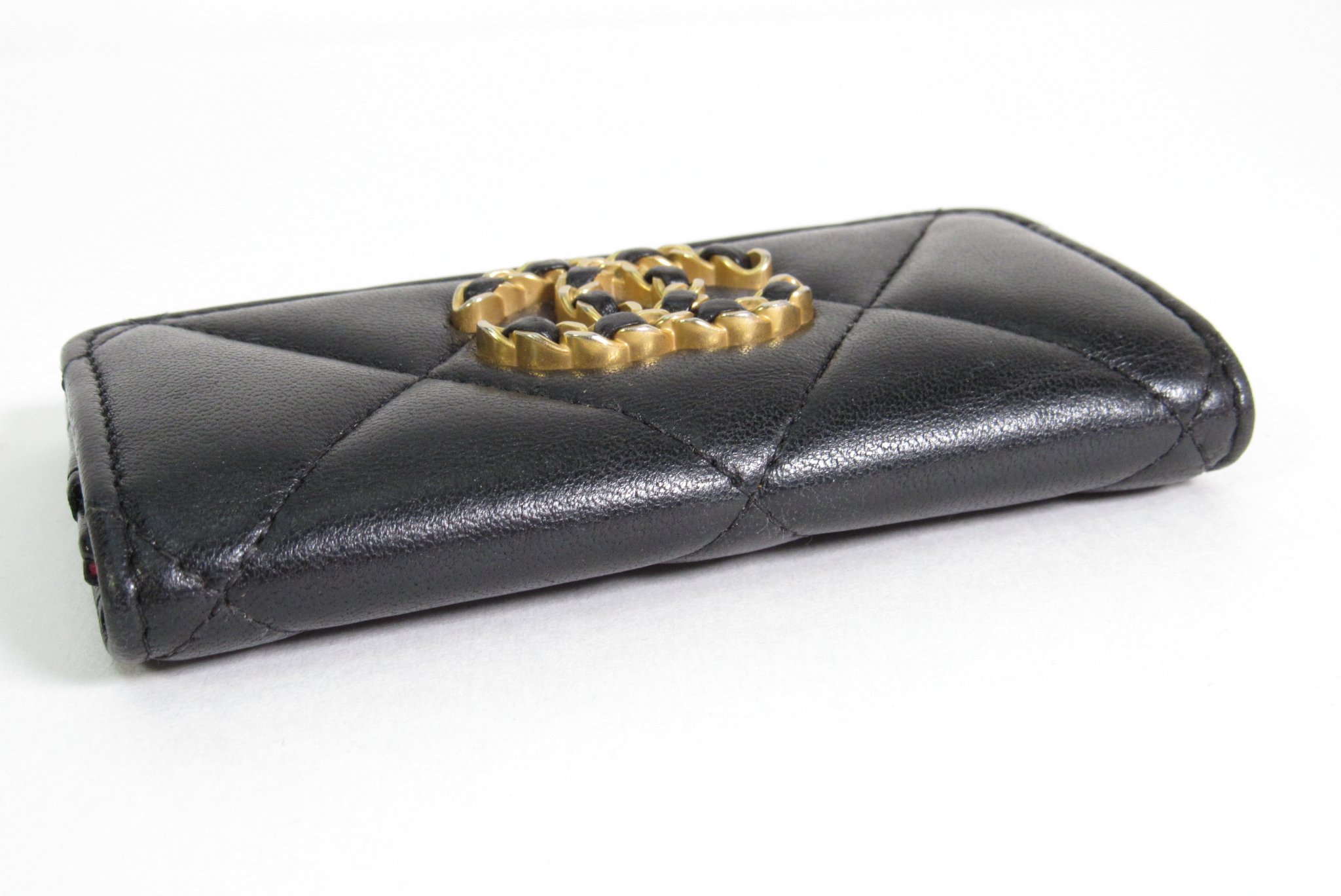 Chanel 19 Flap Shiny Lambskin Leather Card Holder - Black