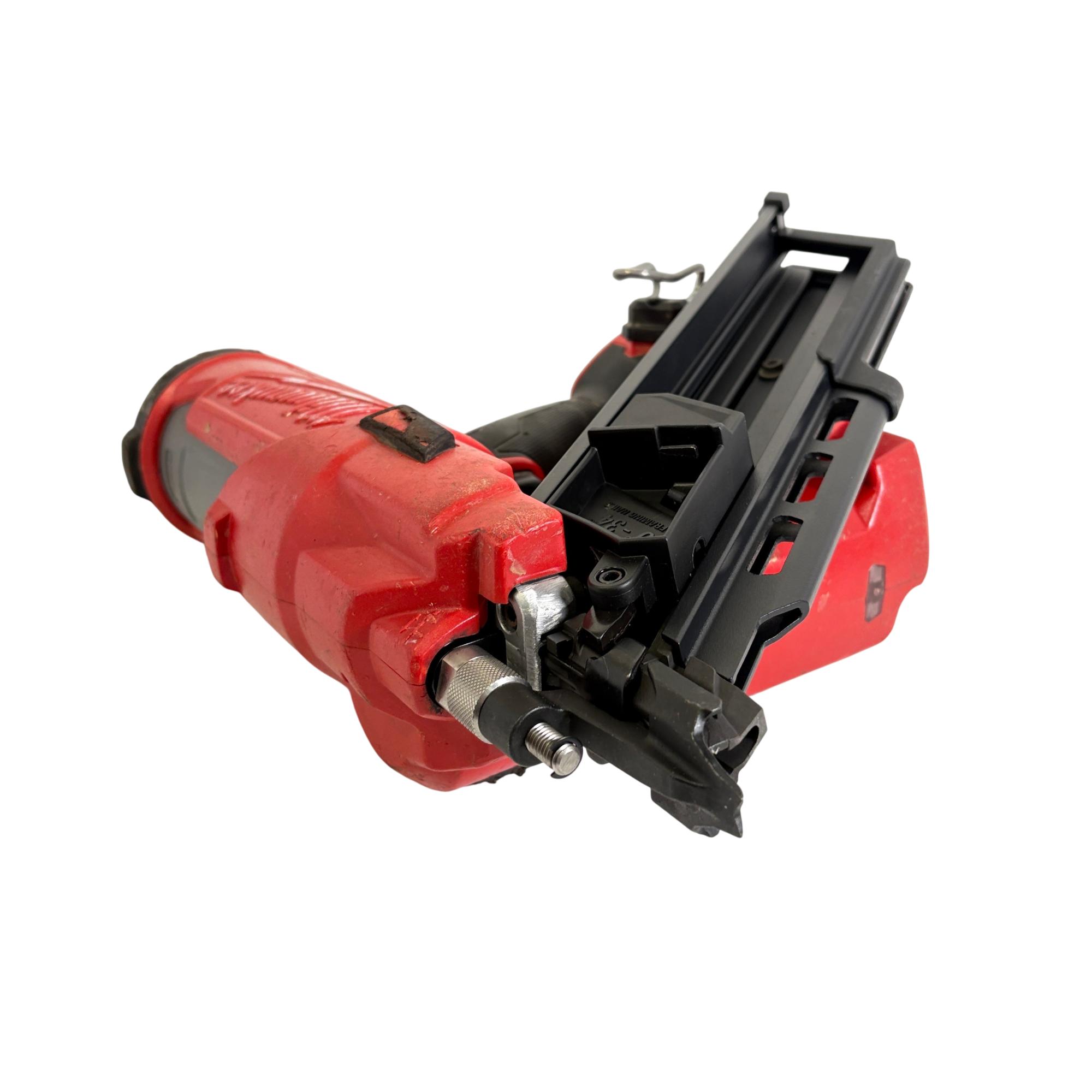 Milwaukee M18 FUEL Li-ion 2745-20 30-Degree Framing Nailer