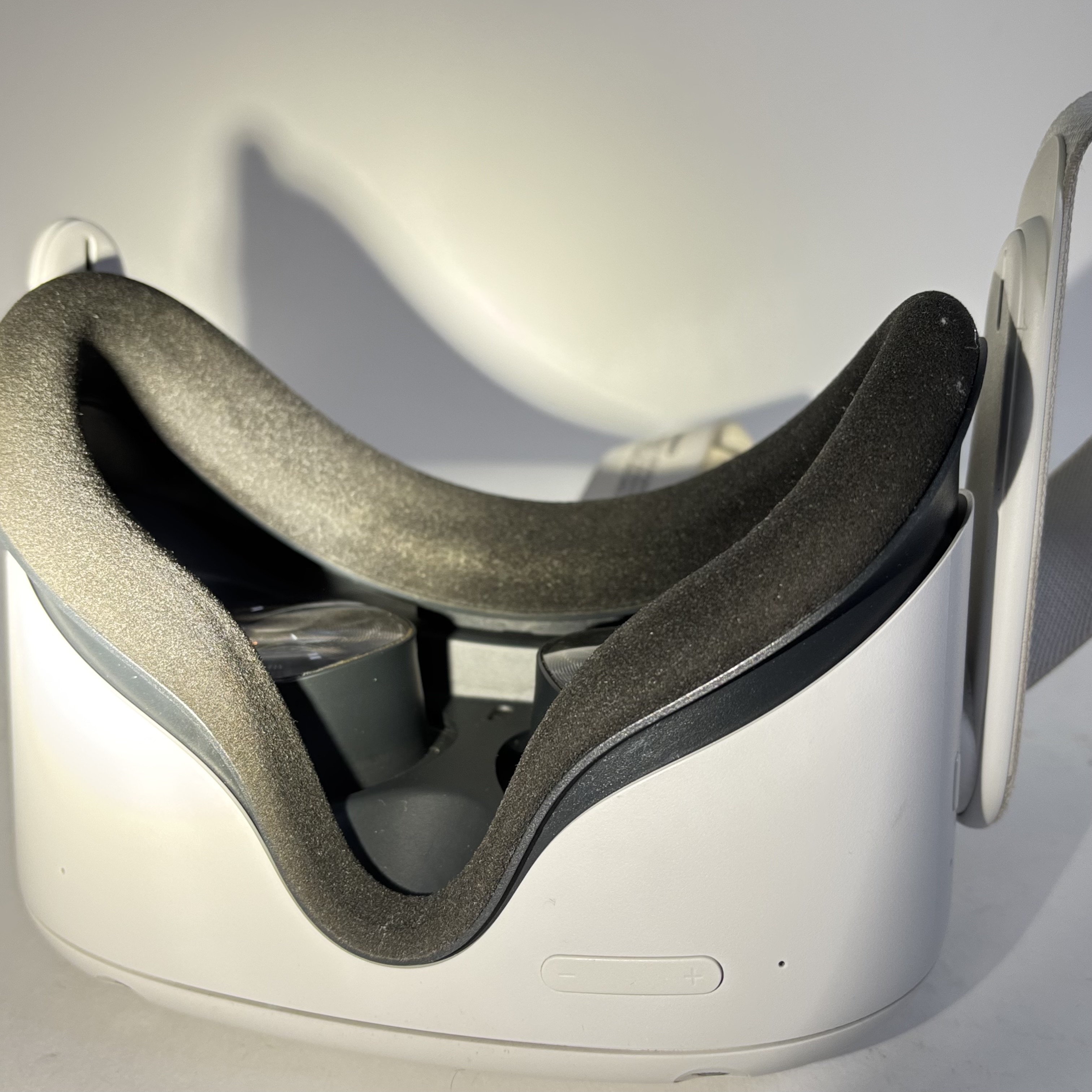 Oculus Quest 2 64GB All-in-One Standalone Virtual Reality Headset