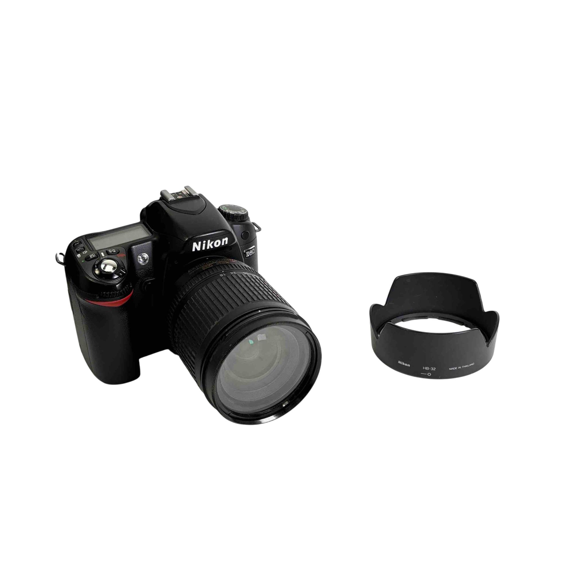 Nikon D80 Digital SLR Camera AF-S DX NIKKOR 18-135mm Lens Kit