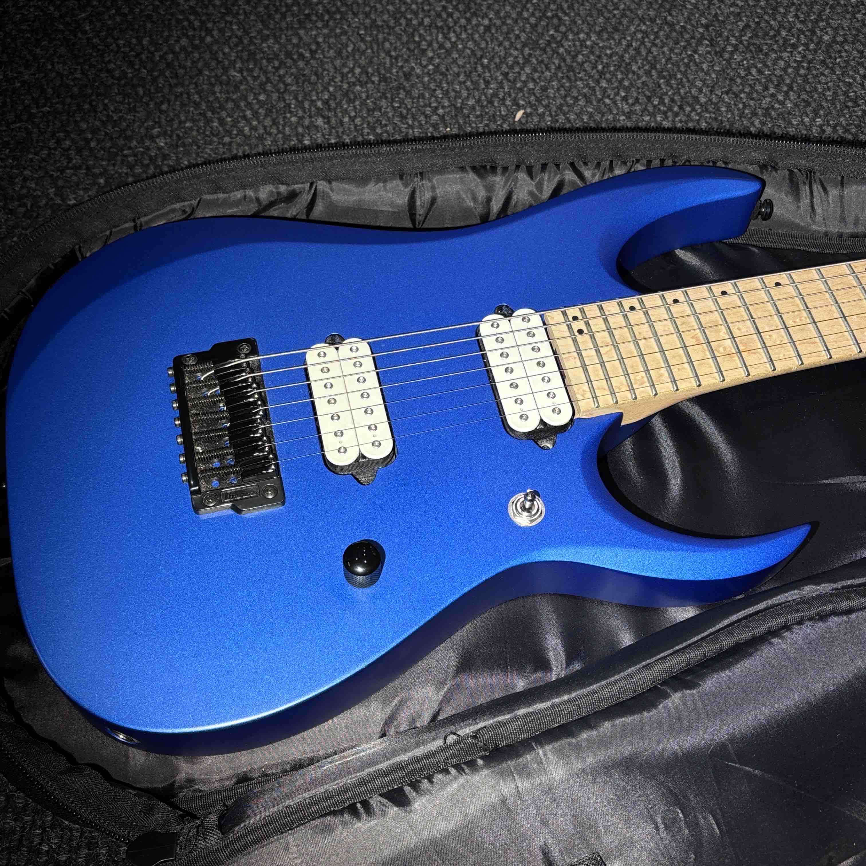 入手困難！　Ibanez　RGDIR6M 8e515e3109Z5bVJbjjtBKKxzVI8mjJ