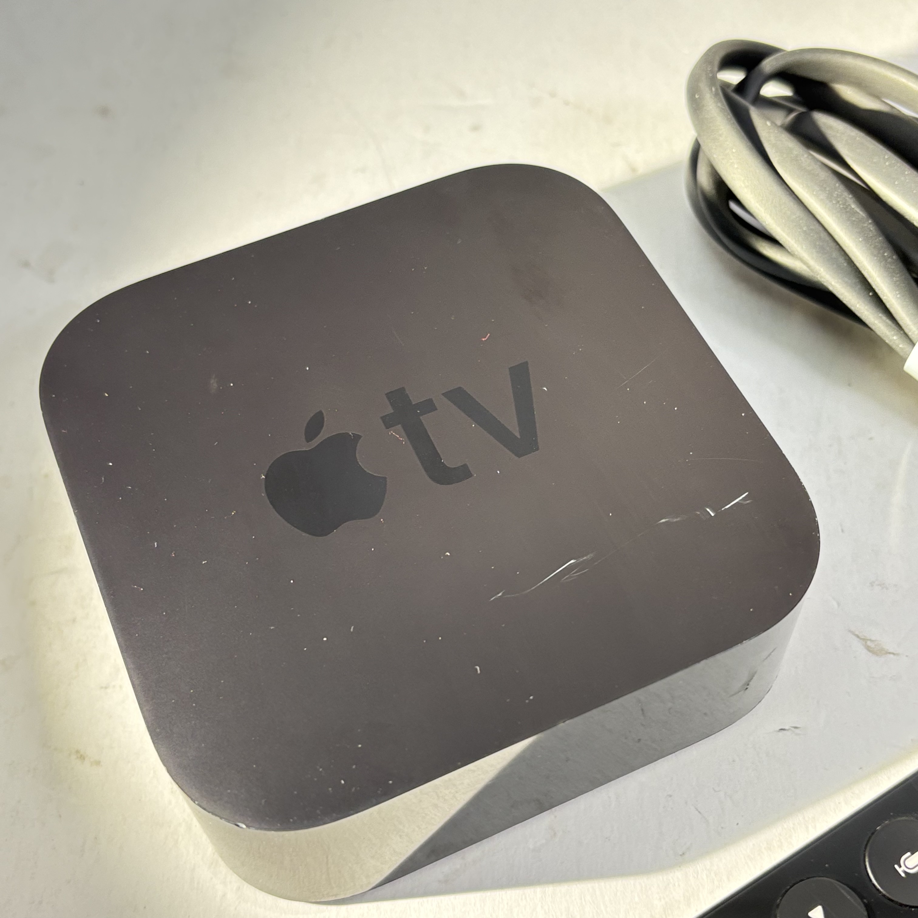 Apple TV 4K 1st Gen (A1842) 32GB Streaming Media Player - Black