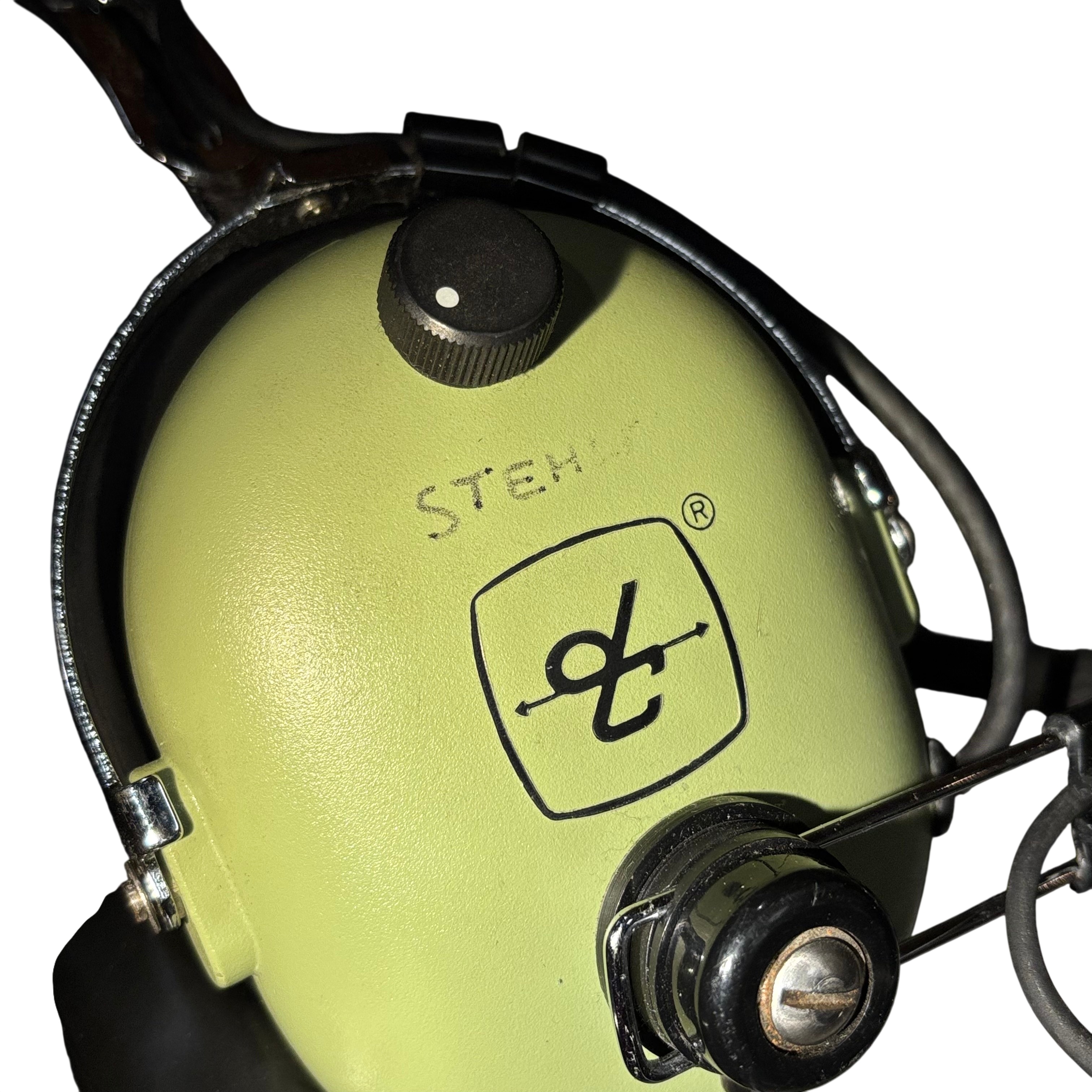 David Clark H10-13X Battery Powered Active Noise Reduction