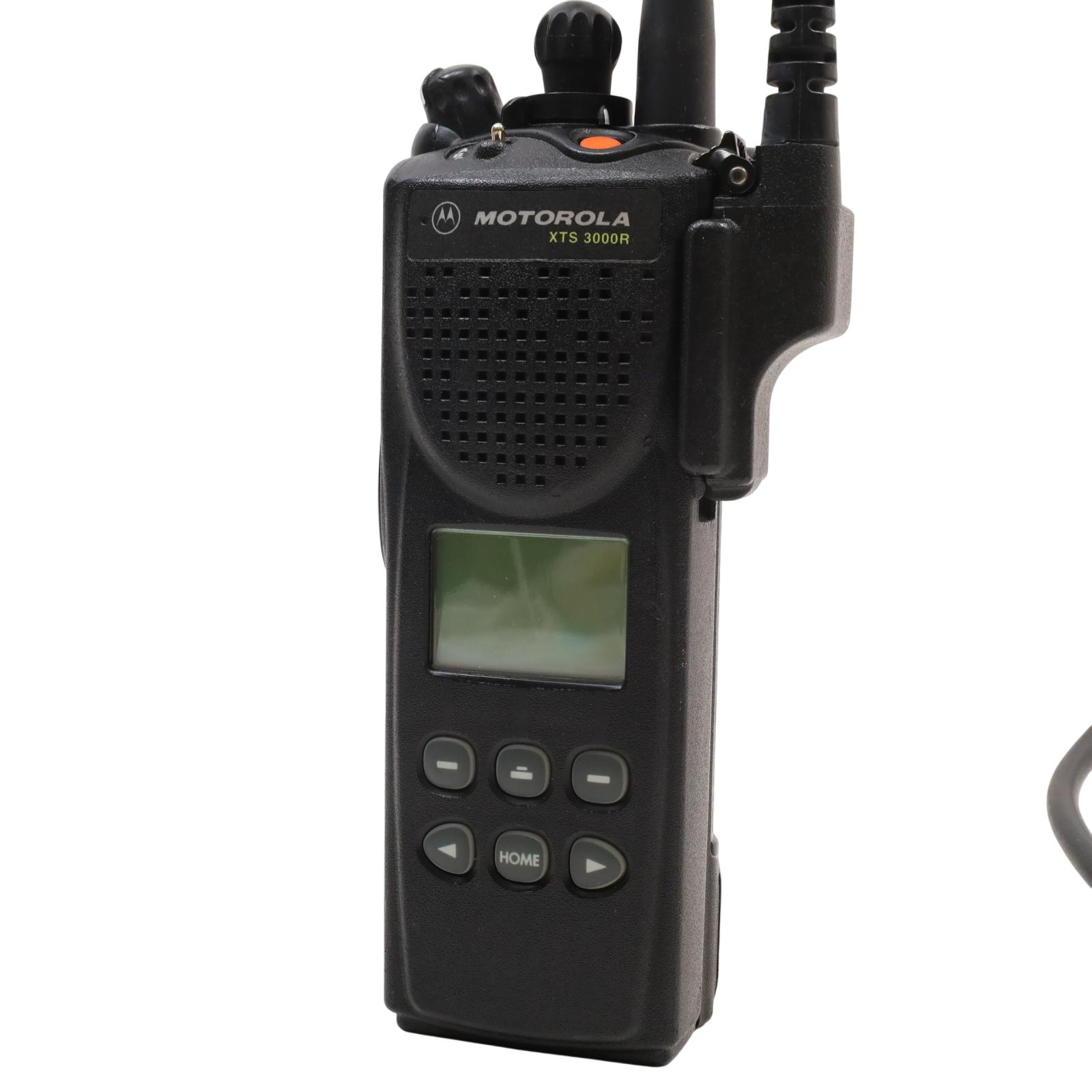 Motorola XTS 3000R Model II UHF Portable Handheld Digital Two-Way