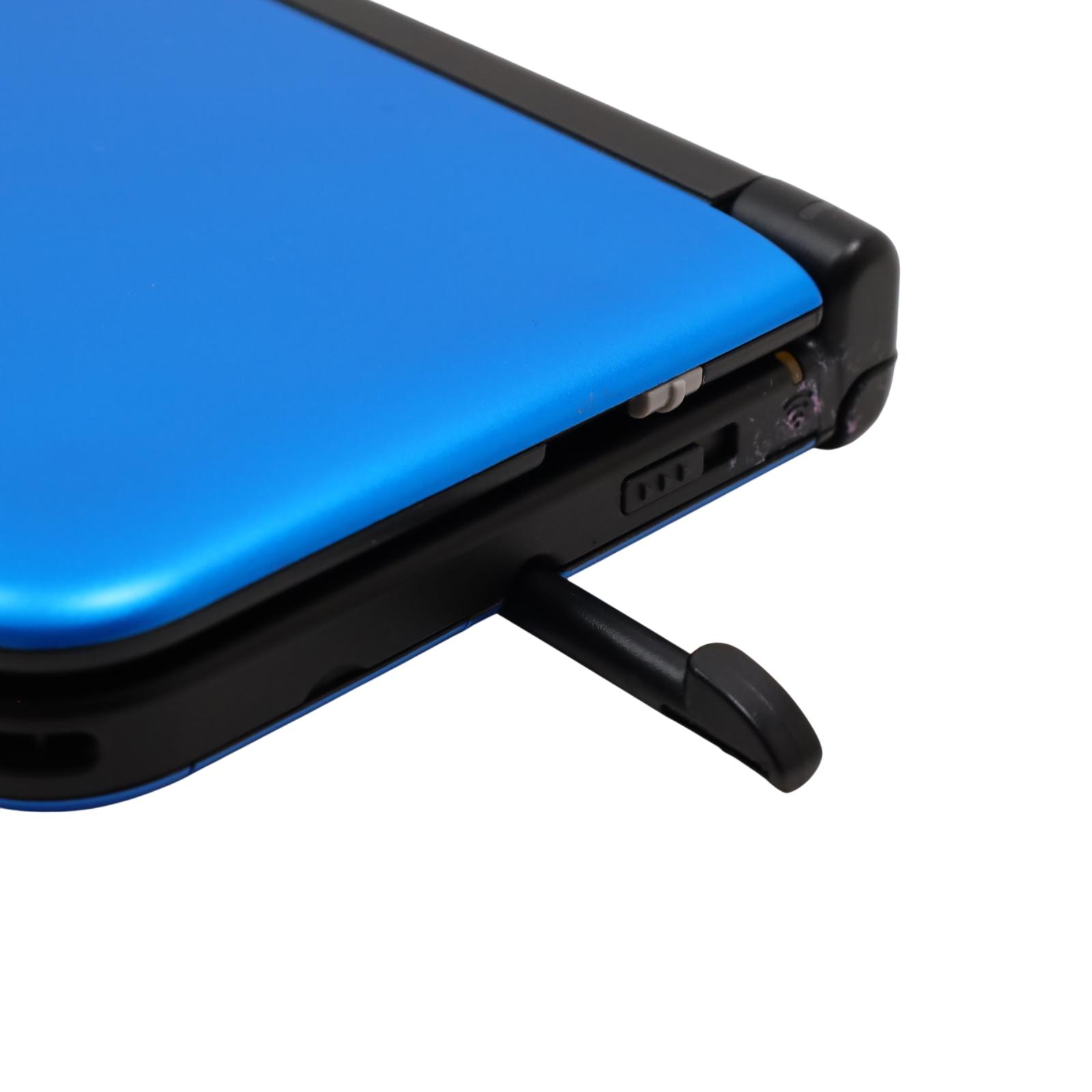 Nintendo 3DS XL SPR-001 3D Dual-Screen Handheld Game System - Blue