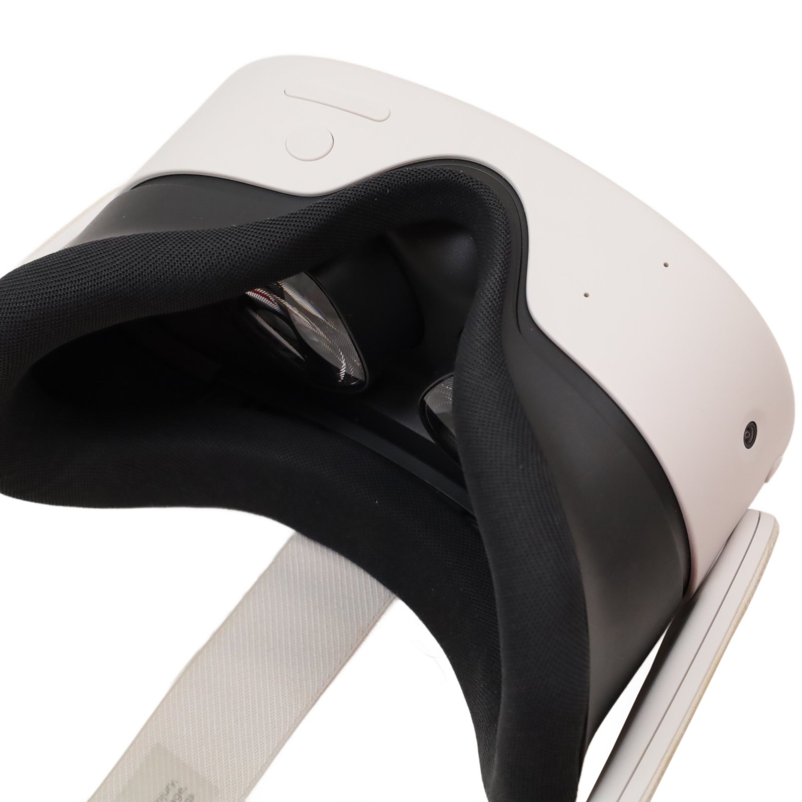 Meta Quest 3S 128GB All-in-One Virtual Reality Headset (8813)