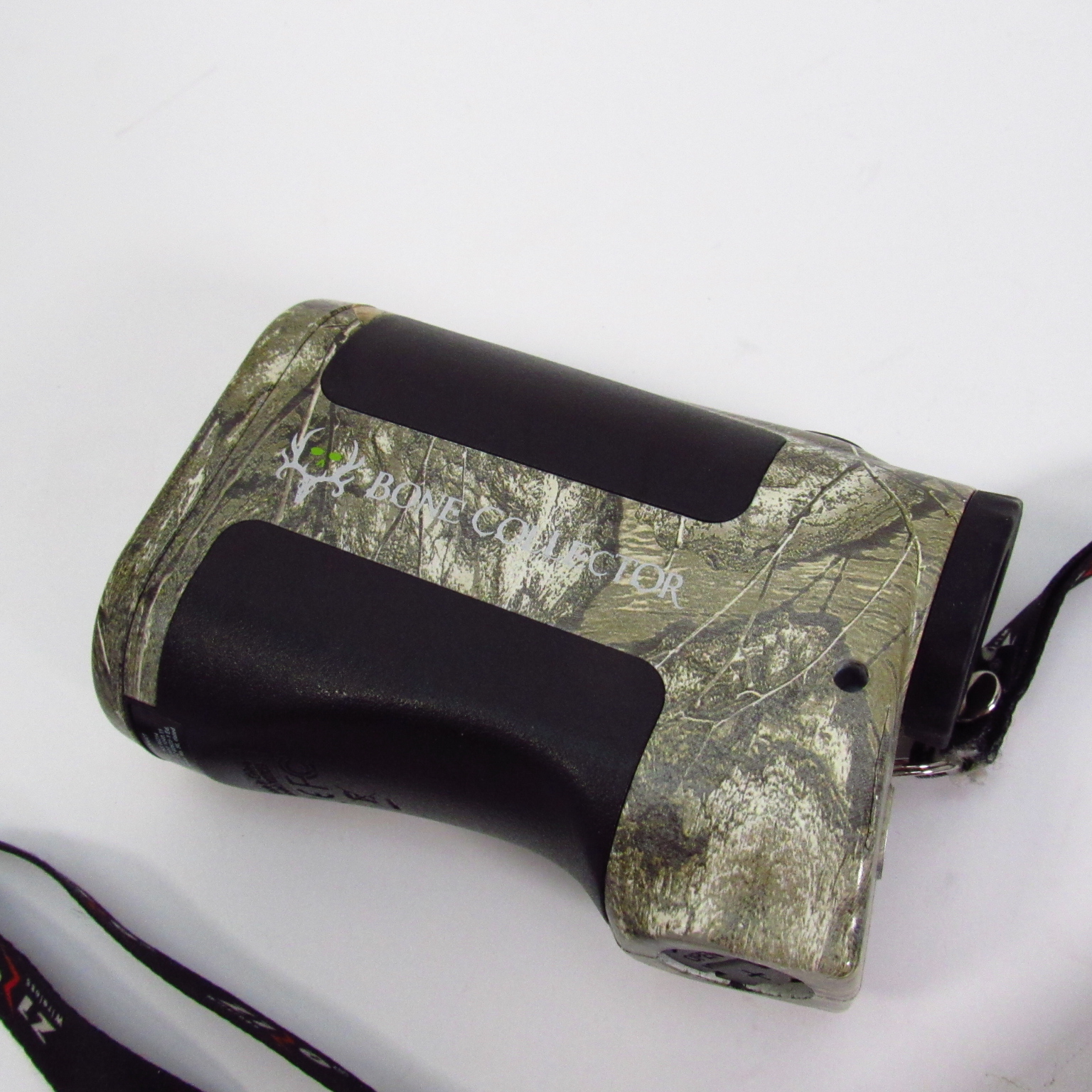 Bushnell 202209 Bone Collector 850 Laser Rangefinder