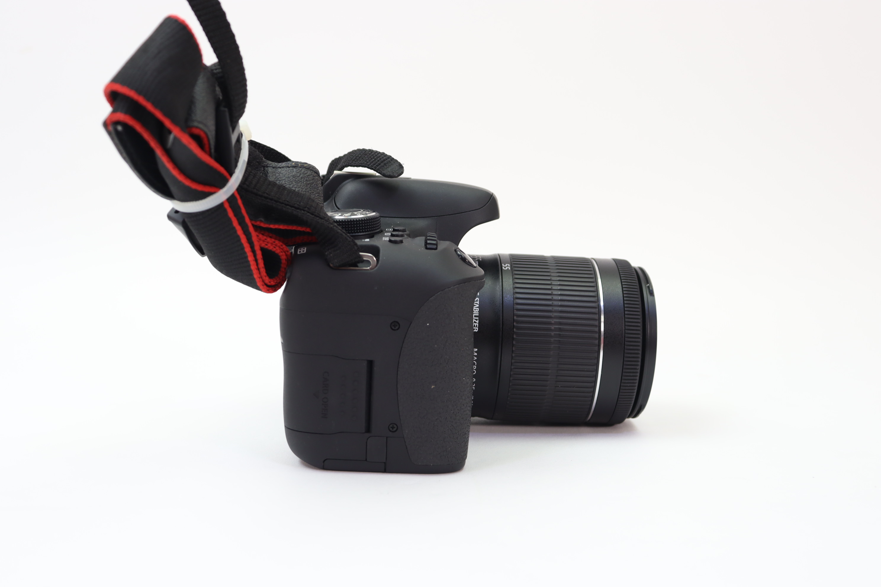 thumbnail interactive-video image 1 of Albinar 500mm F/8 Telephoto Lens For Canon EOS SLR – Manual Focus With Case 1 of 4