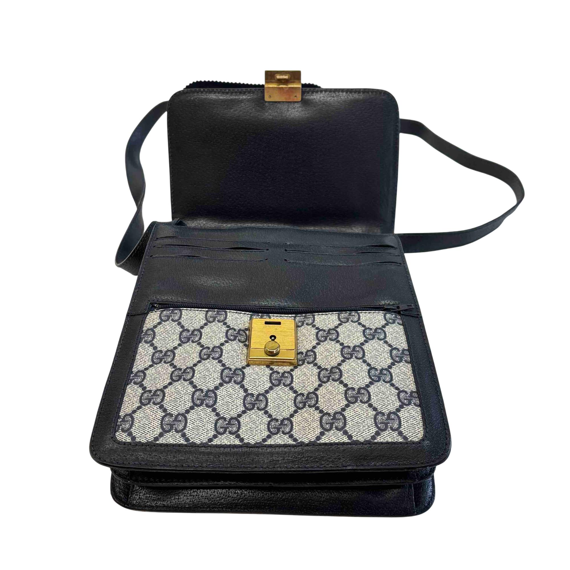Gucci GG Supreme Canvas Sherryline Messenger Bag