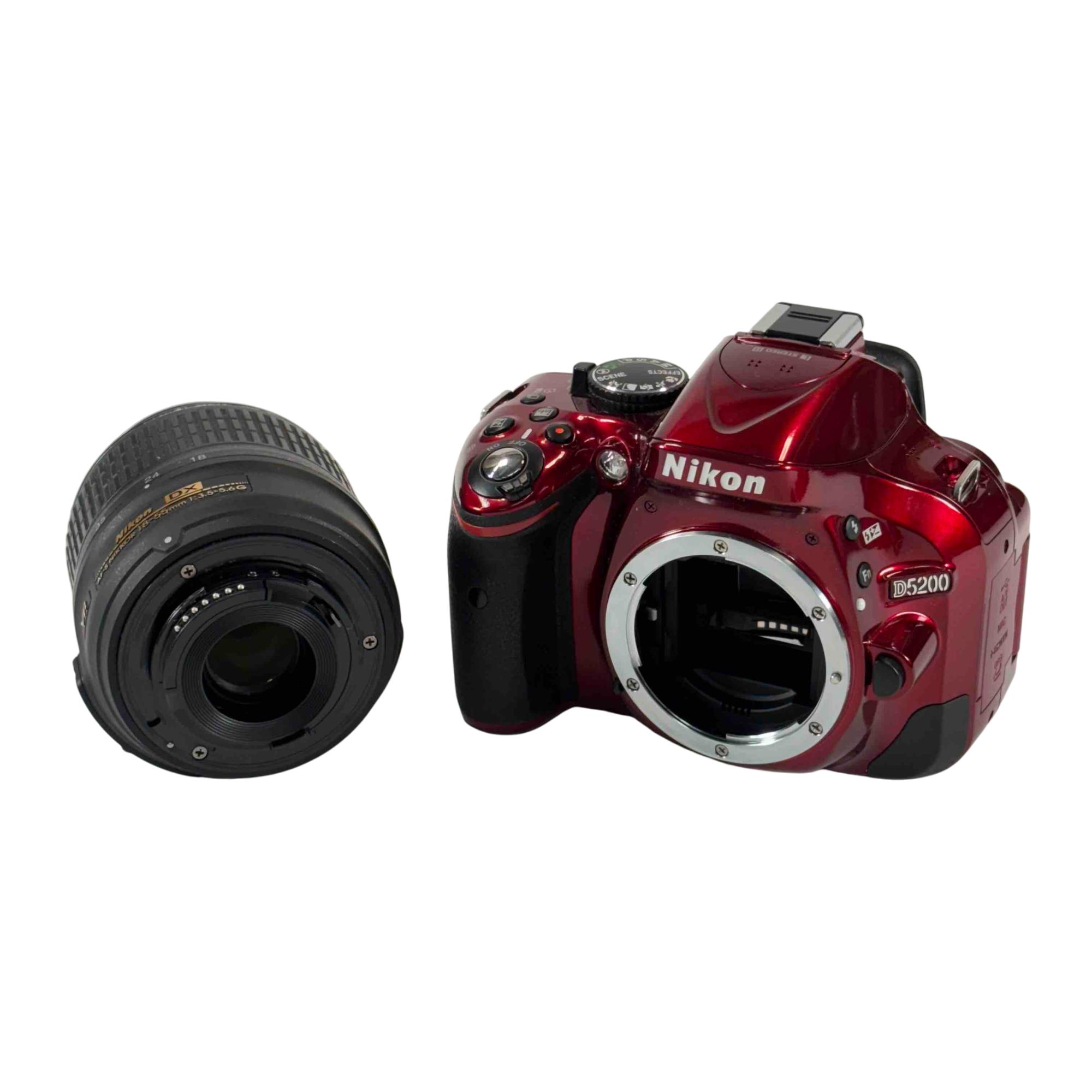 Nikon D5200 24.1MP DX-format CMOS 3-Inch Vari-Angle LCD