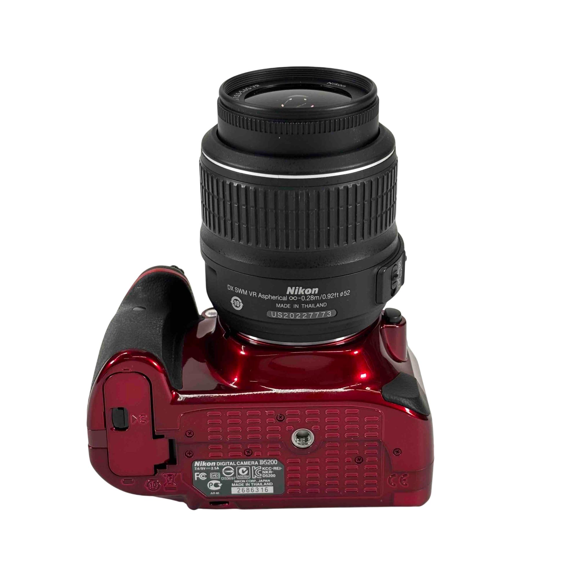 Nikon D5200 24.1MP DX-format CMOS 3-Inch Vari-Angle LCD
