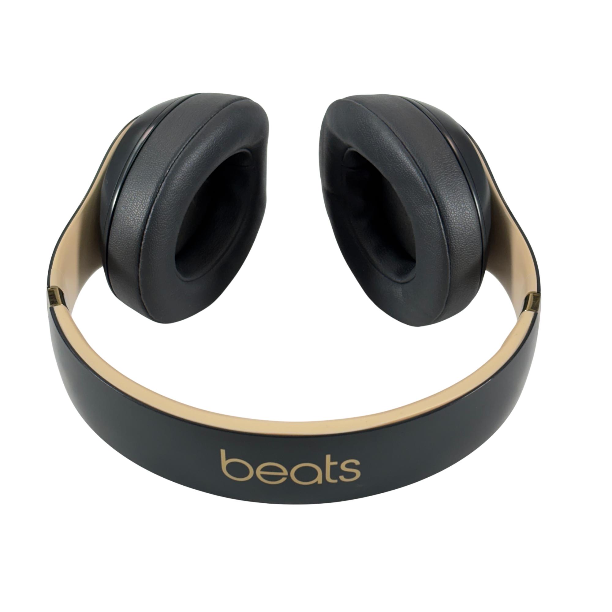 Beats by Dr. Dre Studio3 Wireless A1914 Noise Cancelling Wireless