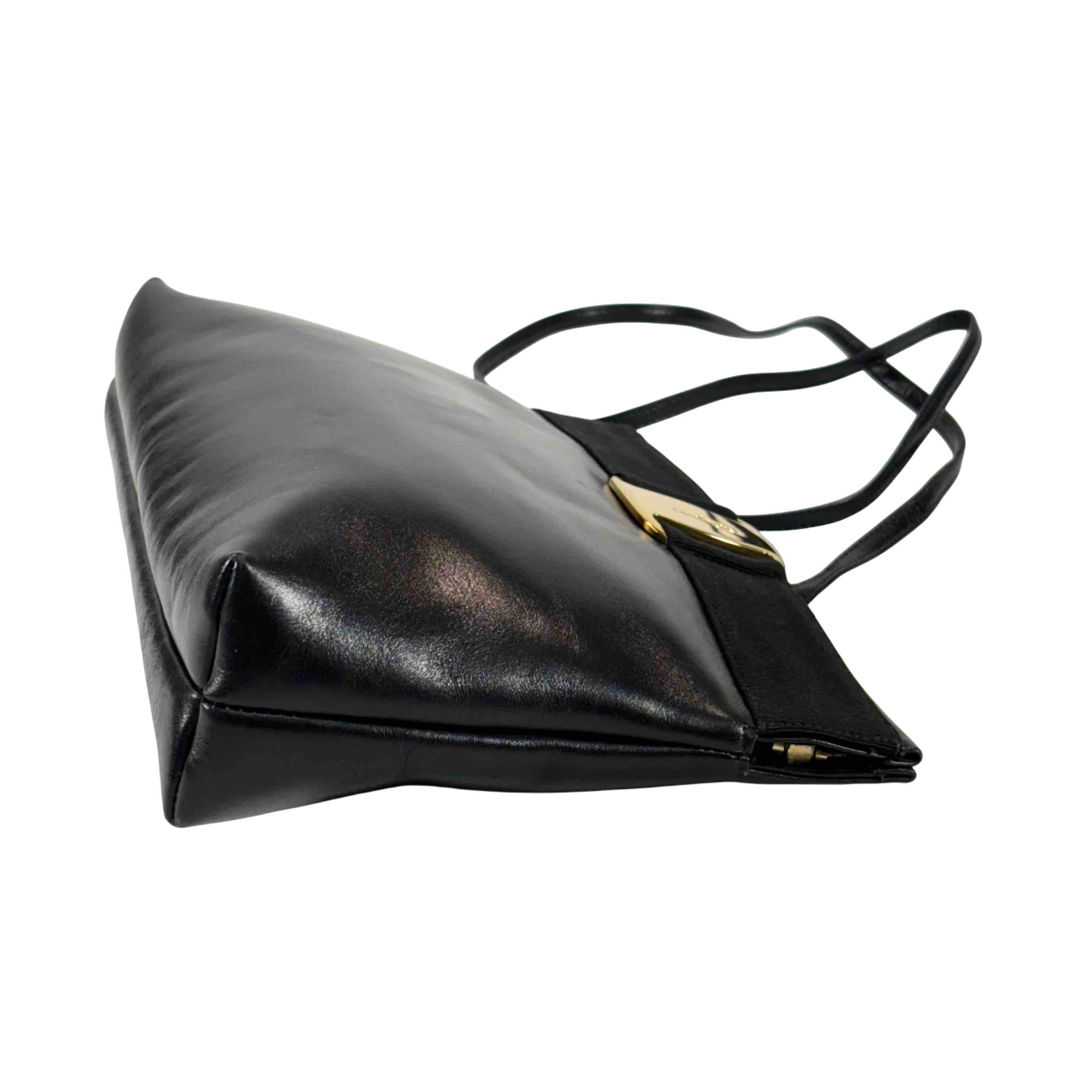 【関税&送料込】Salvatore Ferragamo Shoulder Bag 3213872.jpg