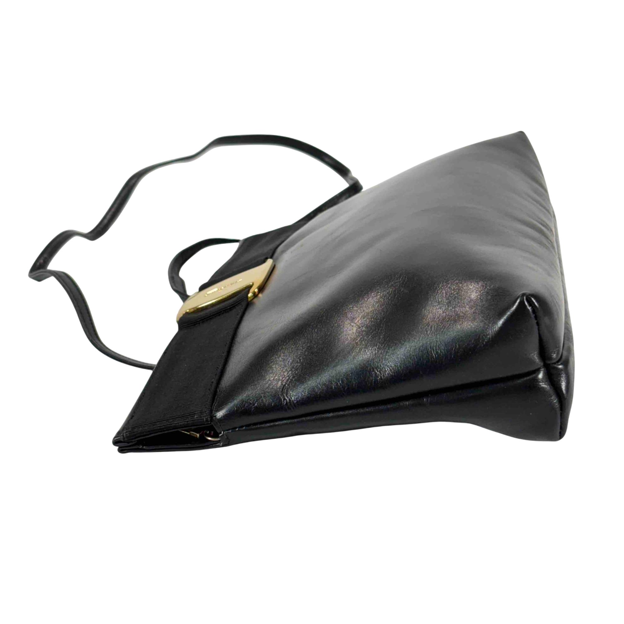 【関税&送料込】Salvatore Ferragamo Black Leather Shoulder B Salvatore Ferragamo Black Leather Luxury Fashion Shoulder Bag