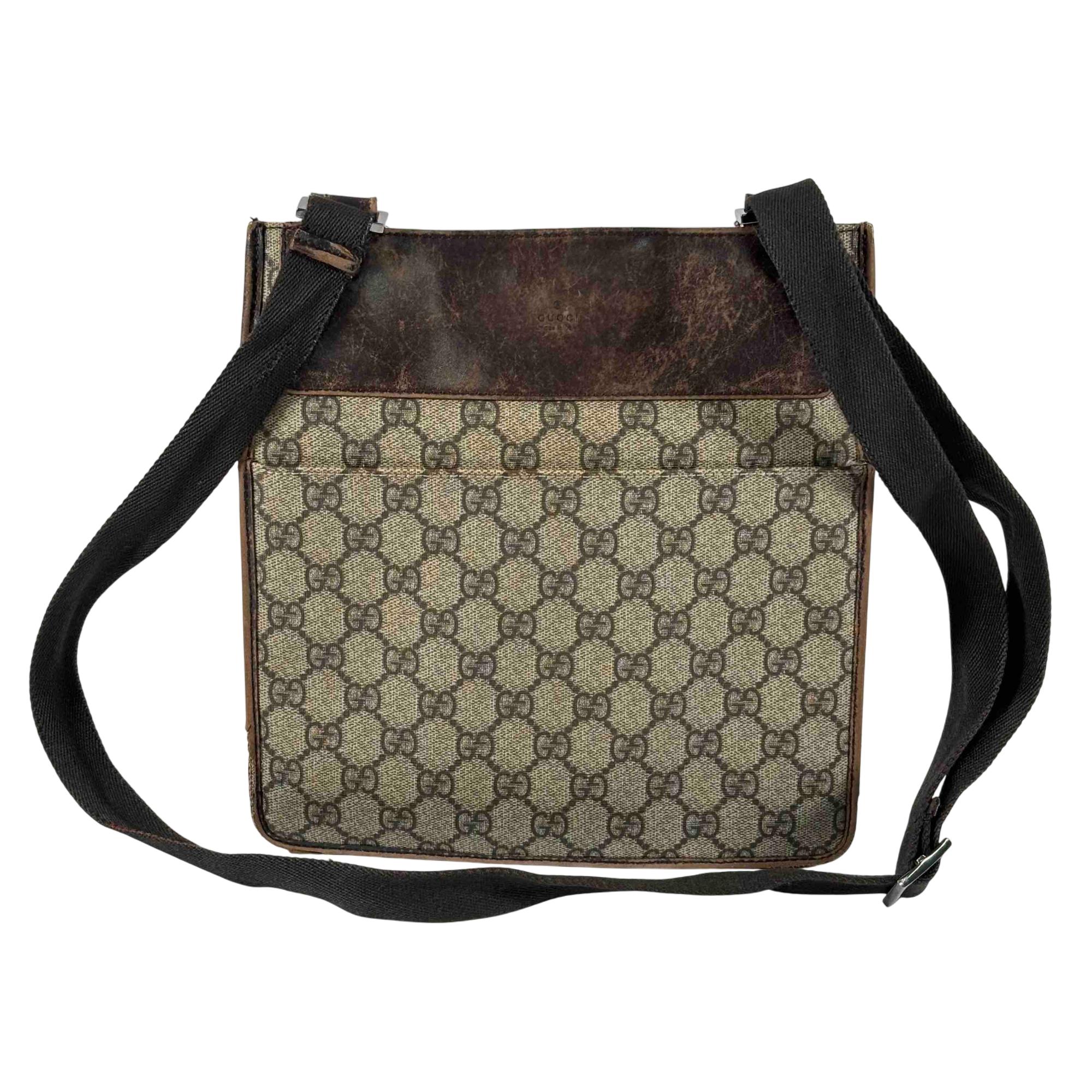 Gucci GG Supreme Monogram Canvas Messenger Bag