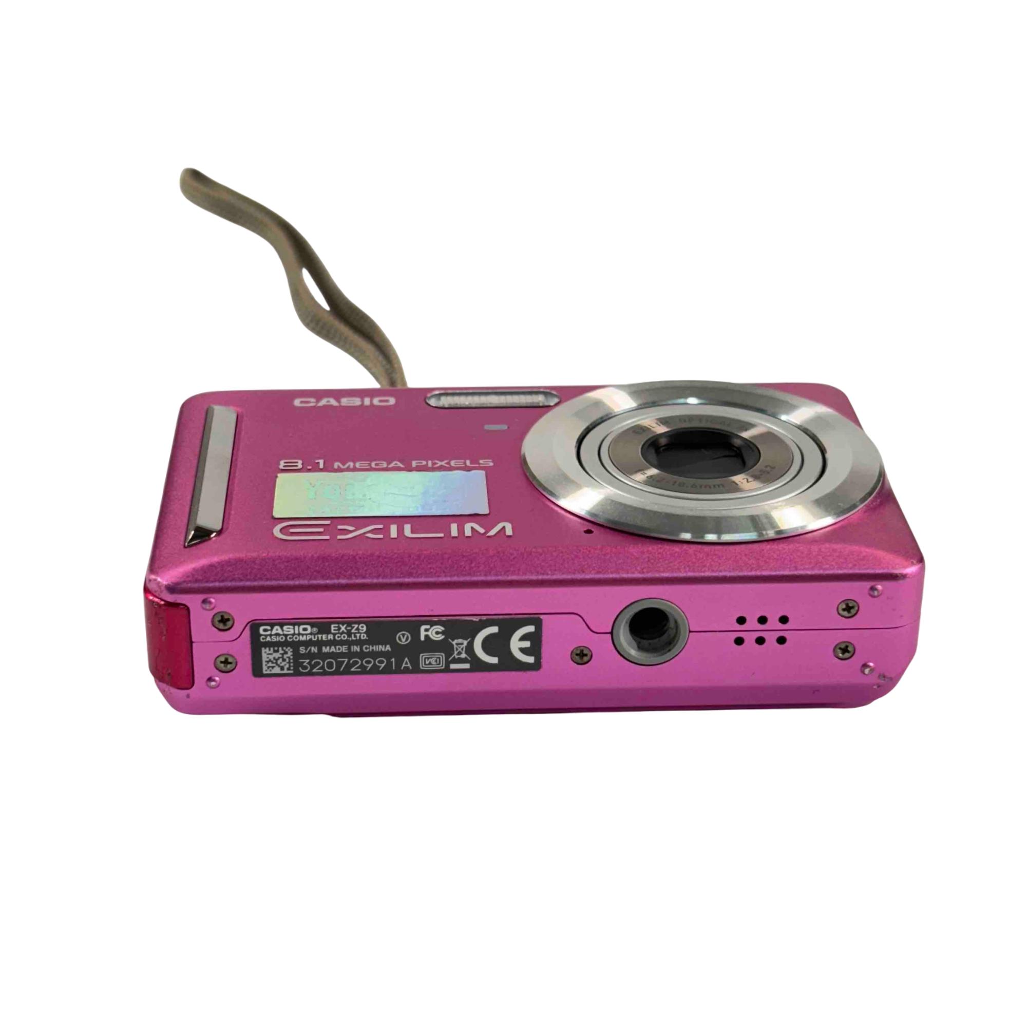 Casio Exilim EX-Z9 8.1 Megapixel 2.6
