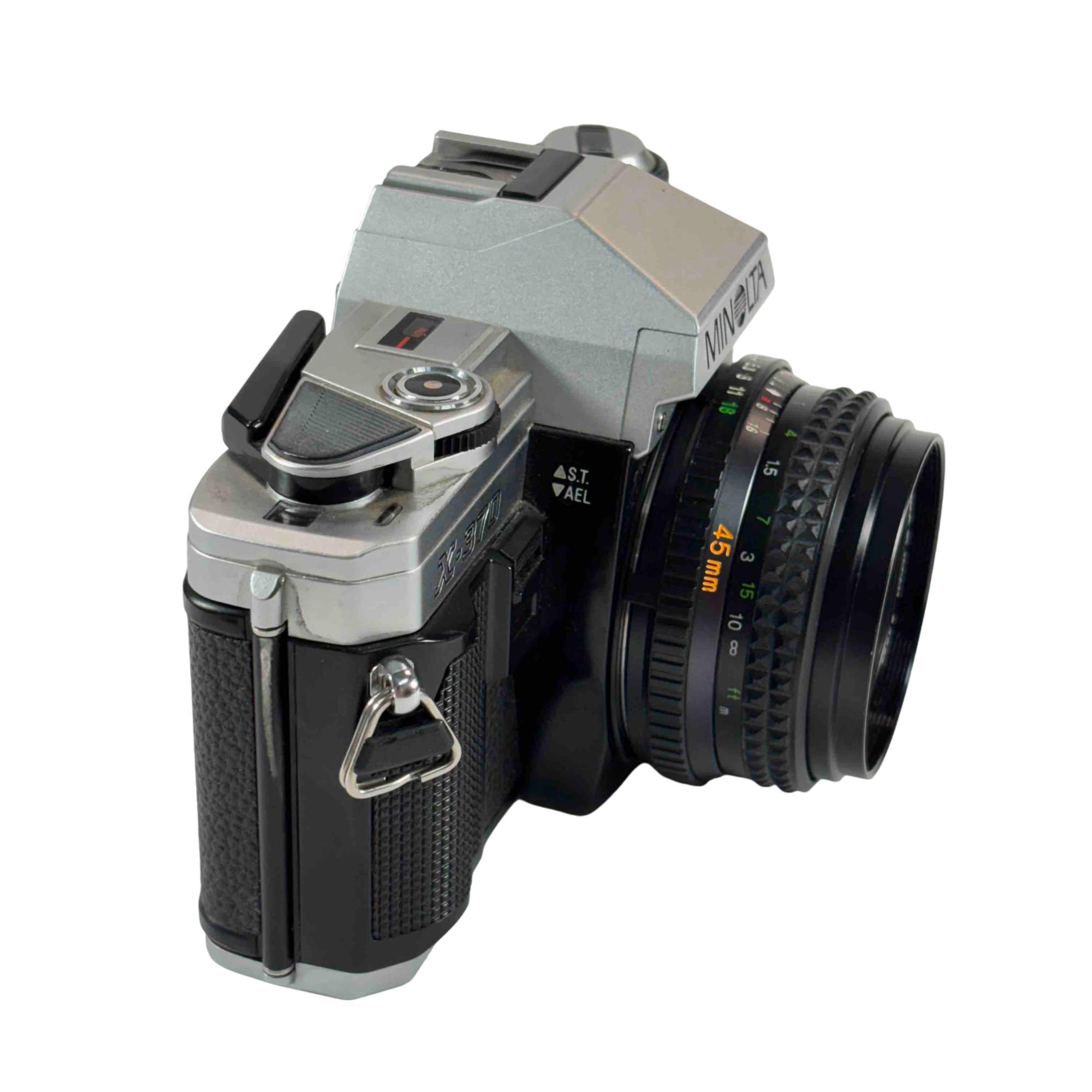 Minolta X-370 TTL Through-The-Lens Manual Focus 35mm SLR