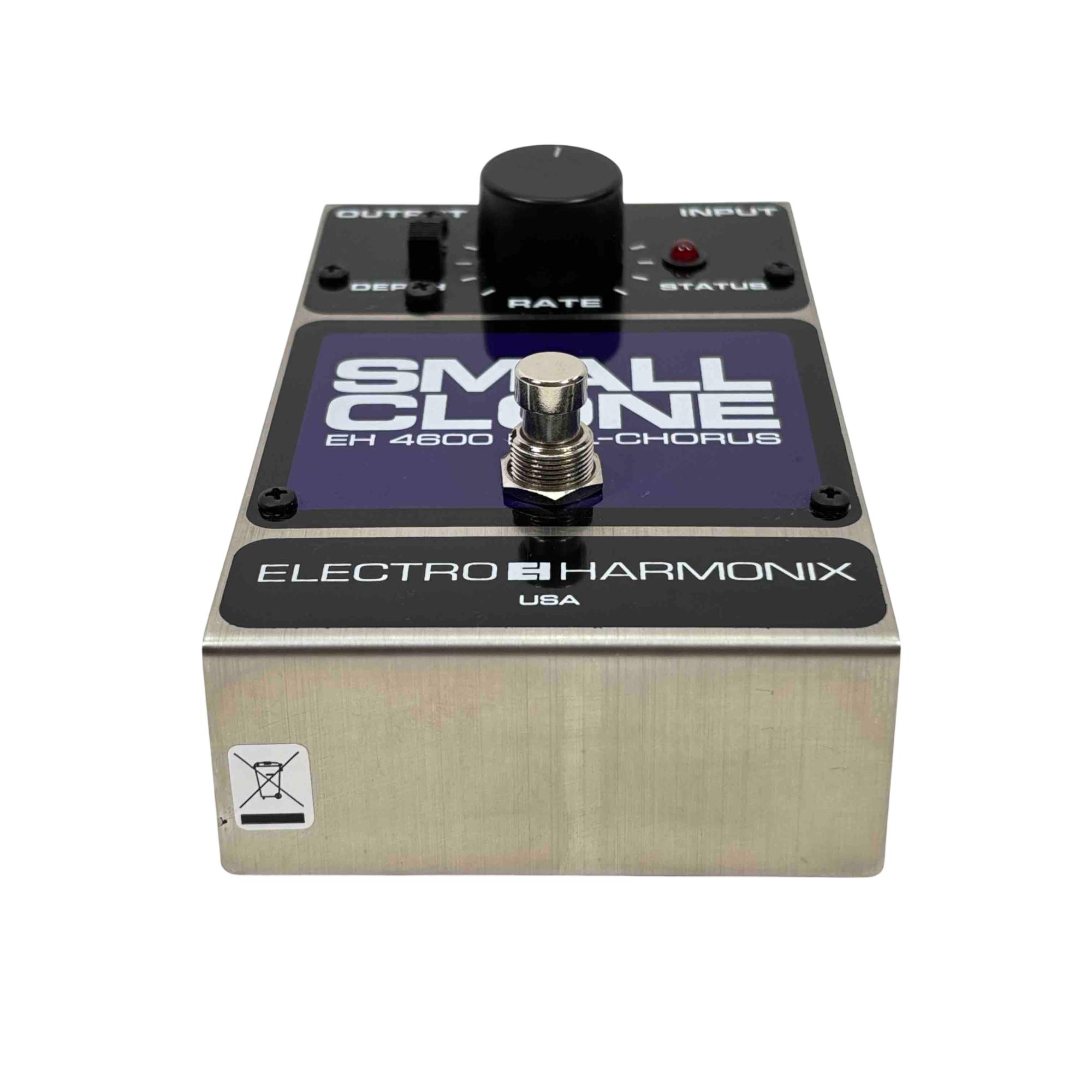 Electro-Harmonix EH-4600 Small Clone Analog Chorus Pedal