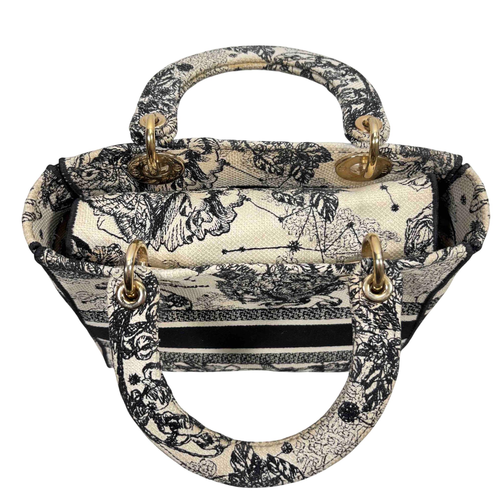 Dior｜ (KDB962MAC 17X) Christian Dior Medium Lady D-Lite Bag - Gold Chains