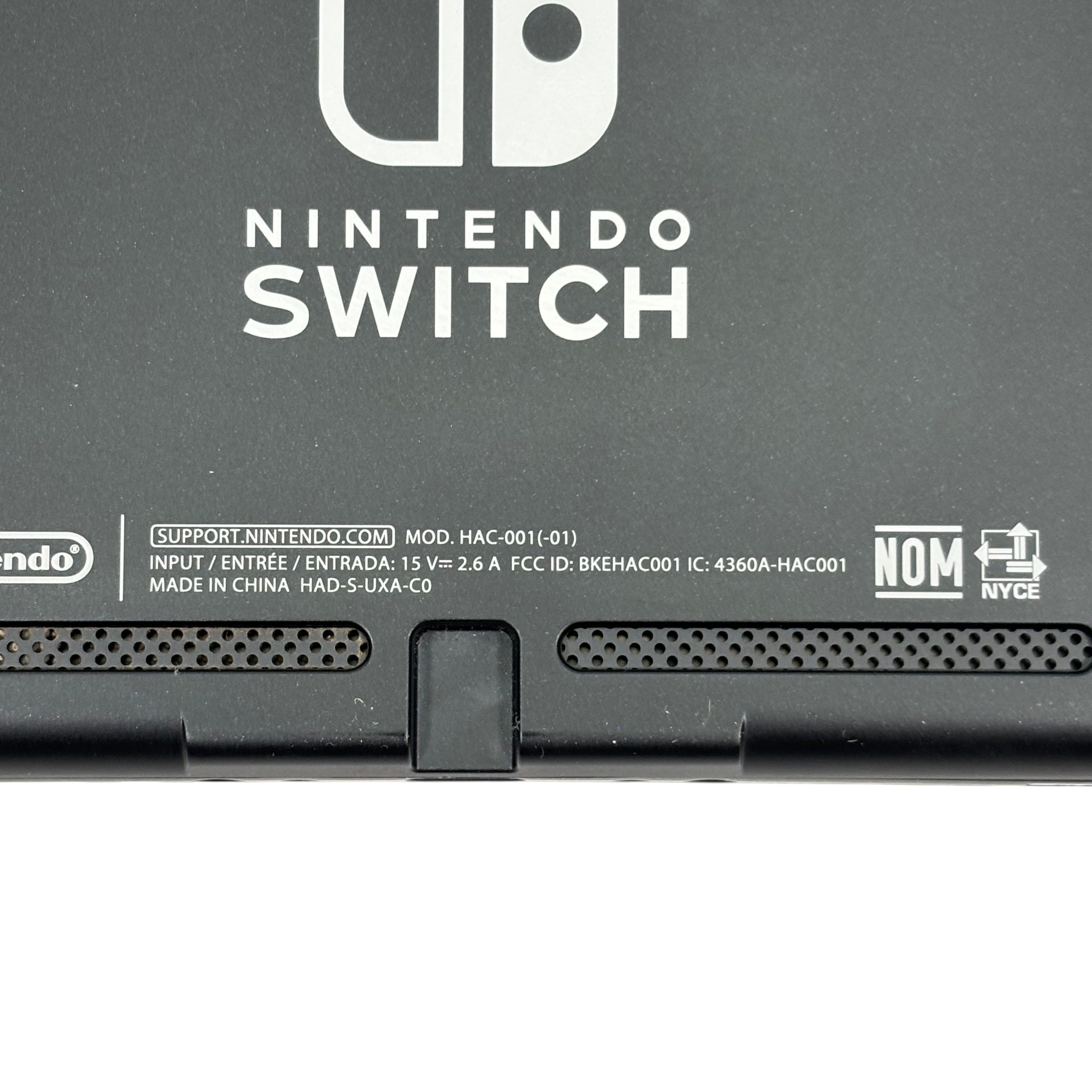 Nintendo HAC-001(-01) Switch 64GB Handheld Gaming Console - Red