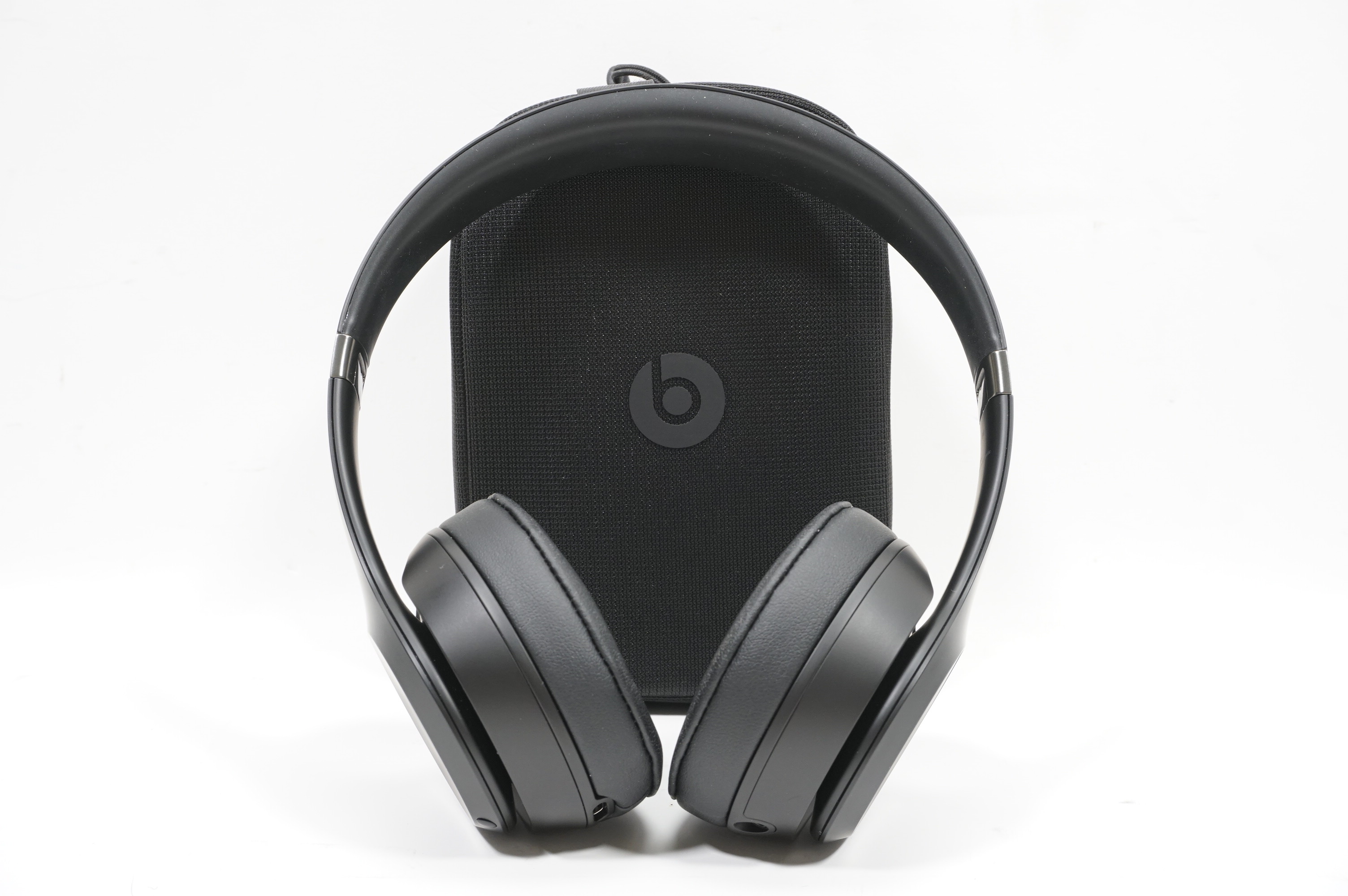【極美品】Beats by Dr. Dre Beats Solo4 Beats by Dr. Dre Solo 4 Wireless Headphones, Black and Gold