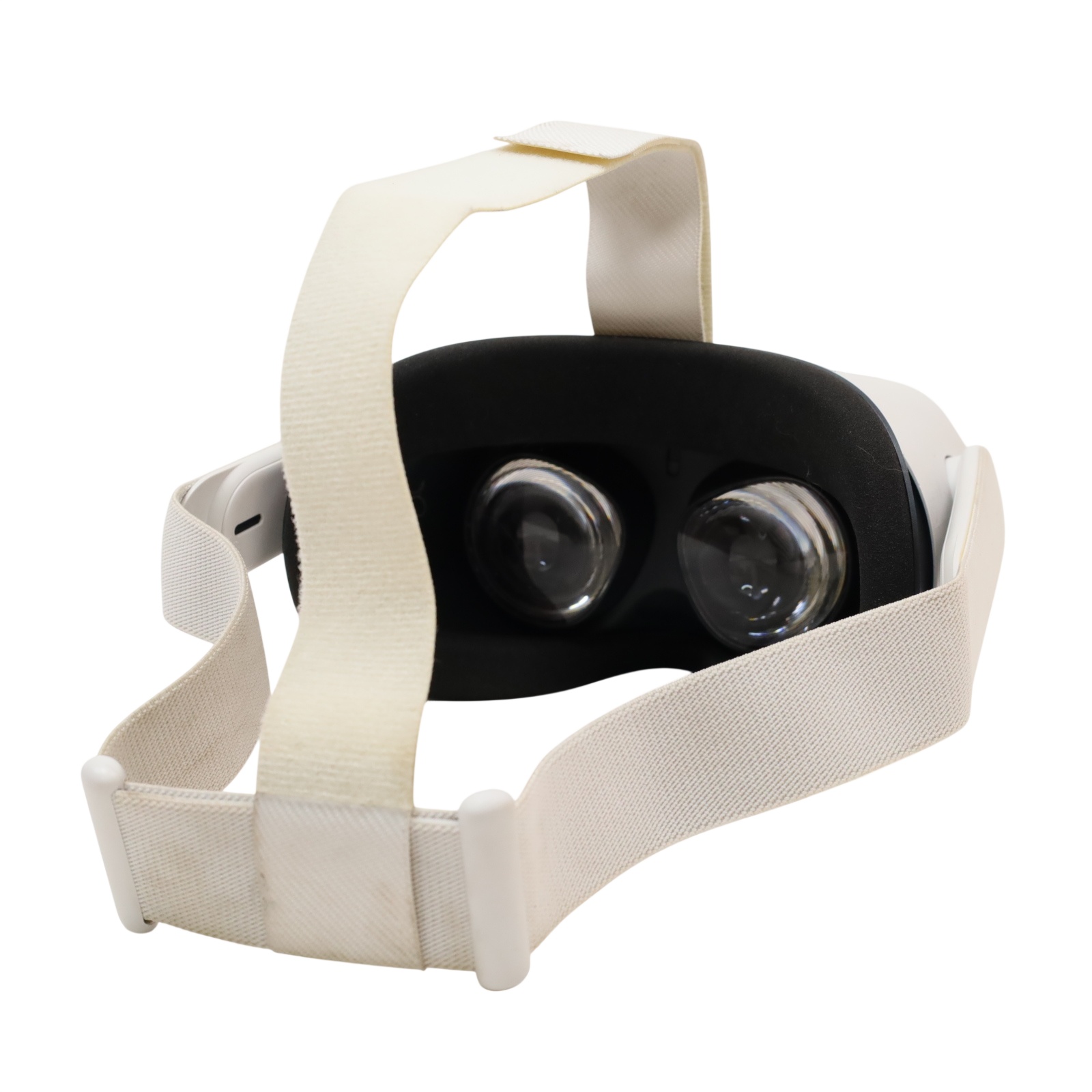 Meta Quest 2 301-00360-01 64GB All-in-One VR Headset (1544) Meta Quest 2 301-00360-01 64GB All-in-One VR Headset (1544)