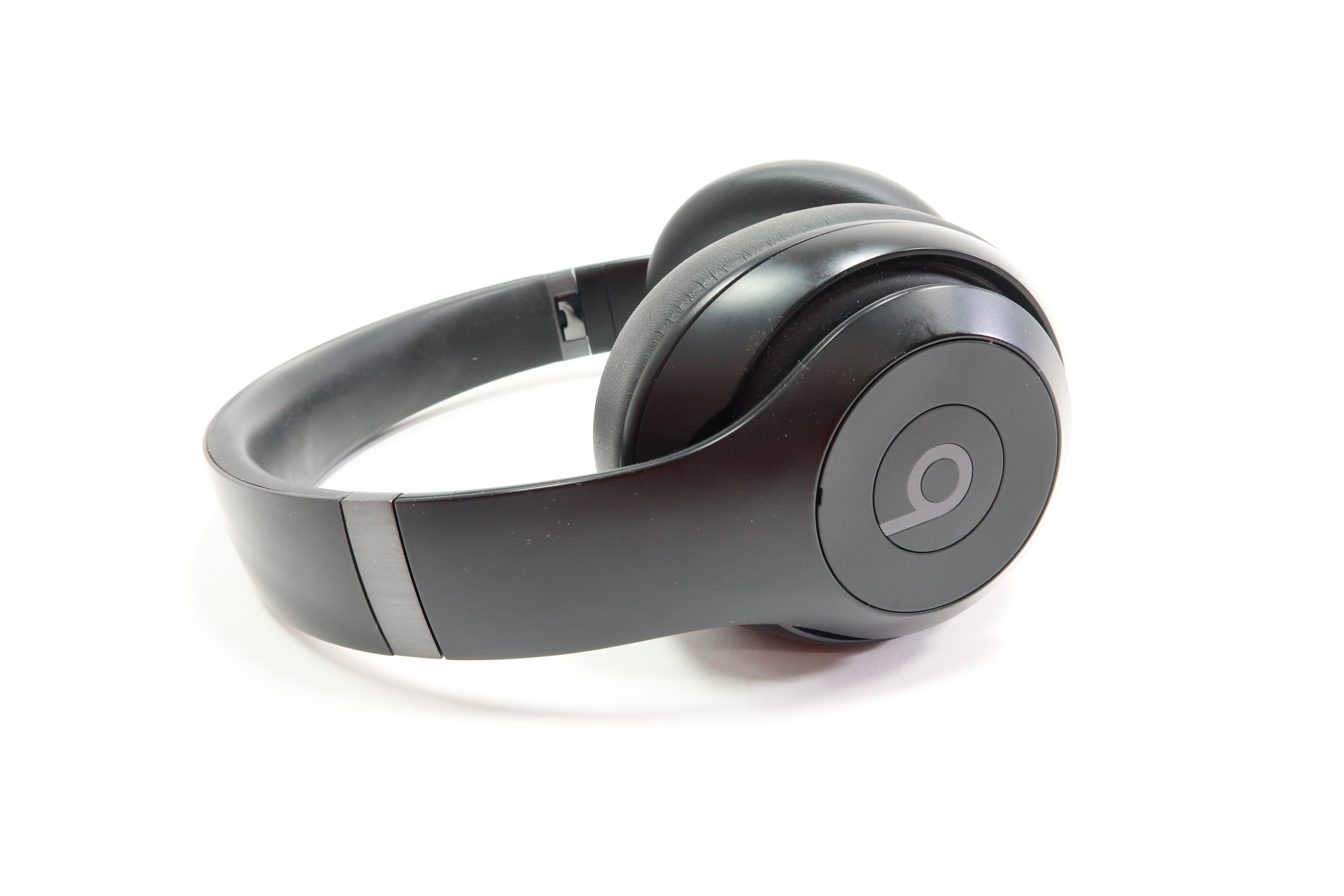 Apple Beats Studio Pro A2924 Wireless Over-Ear Headphones