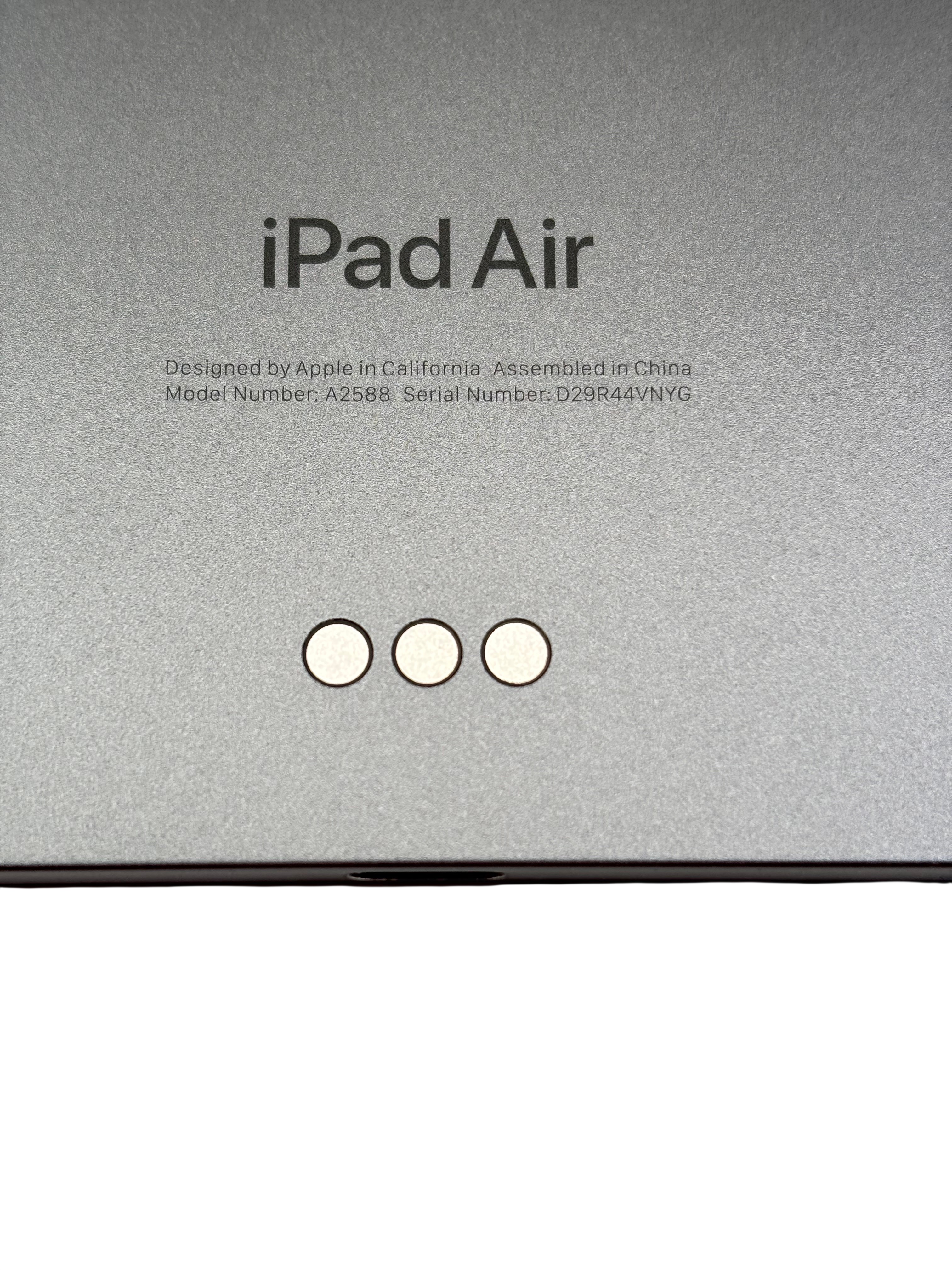 Apple iPad Air 5th Gen A2588 MM9C3LL/A 10.9