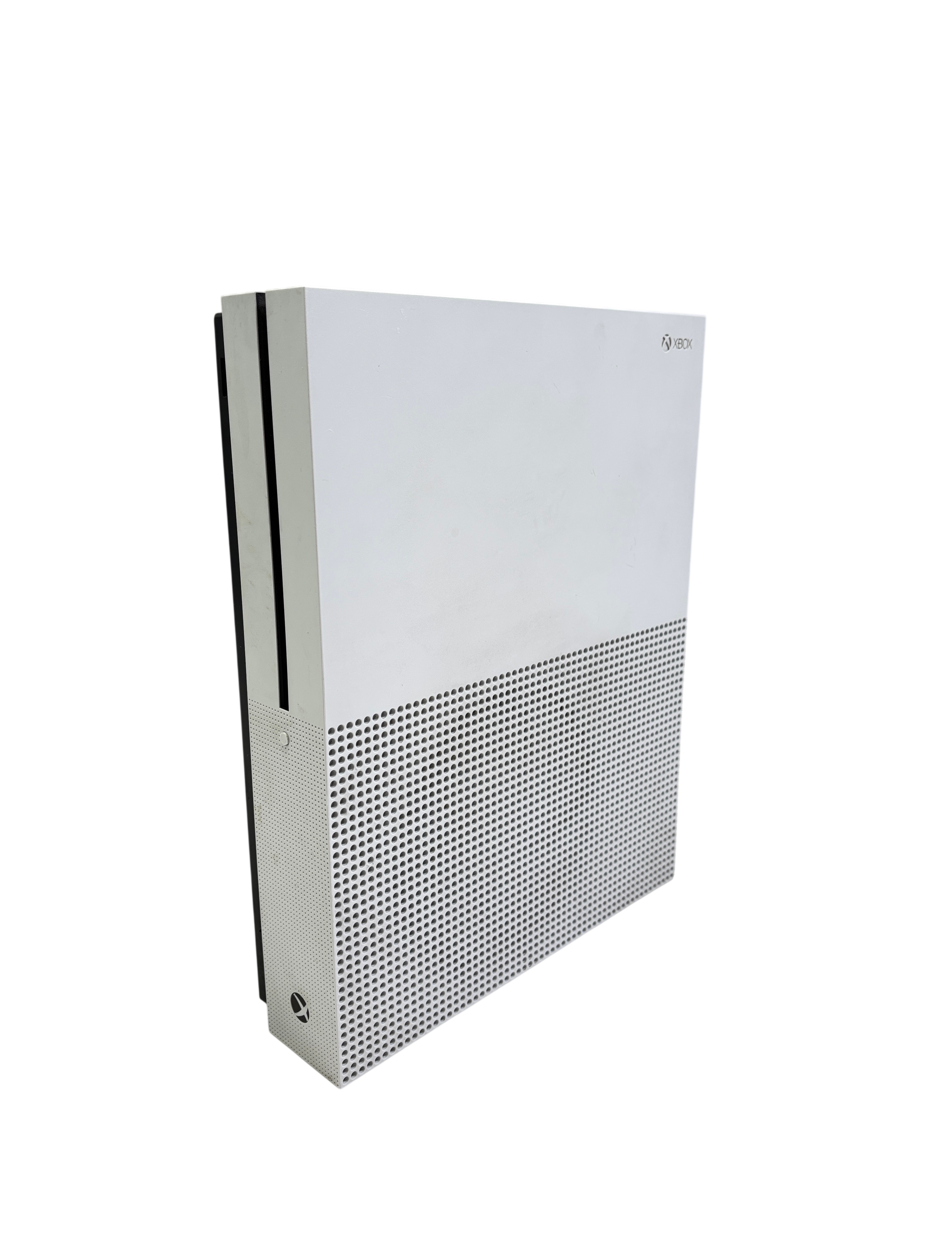 Microsoft 1681 Xbox One S 500GB Video Game Console - 4118