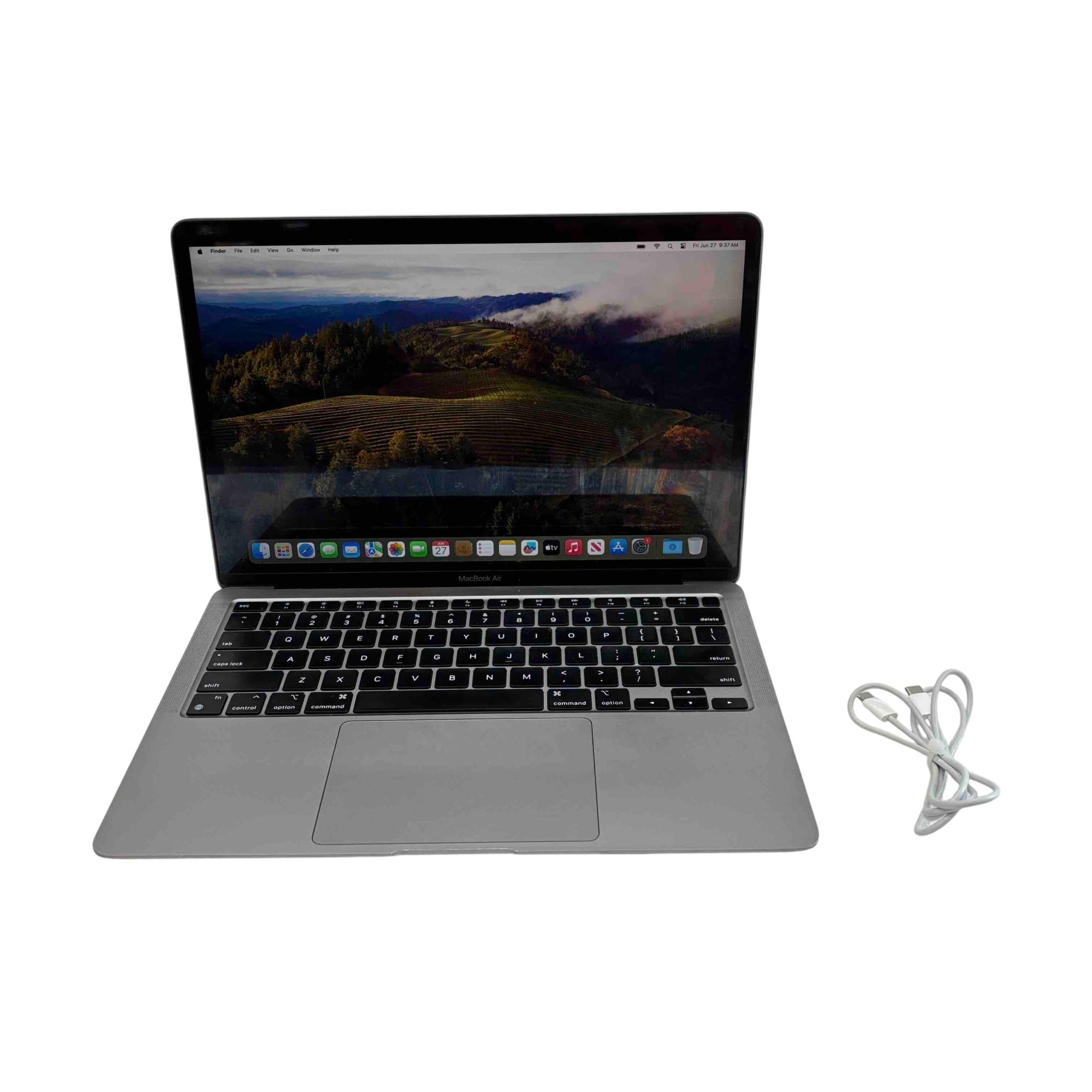 かんべえです。Macbook Air 2020 M1 8GB/256GB Apple MacBook Air 2020 M1 256GB 8GB RAM Silver 13.3
