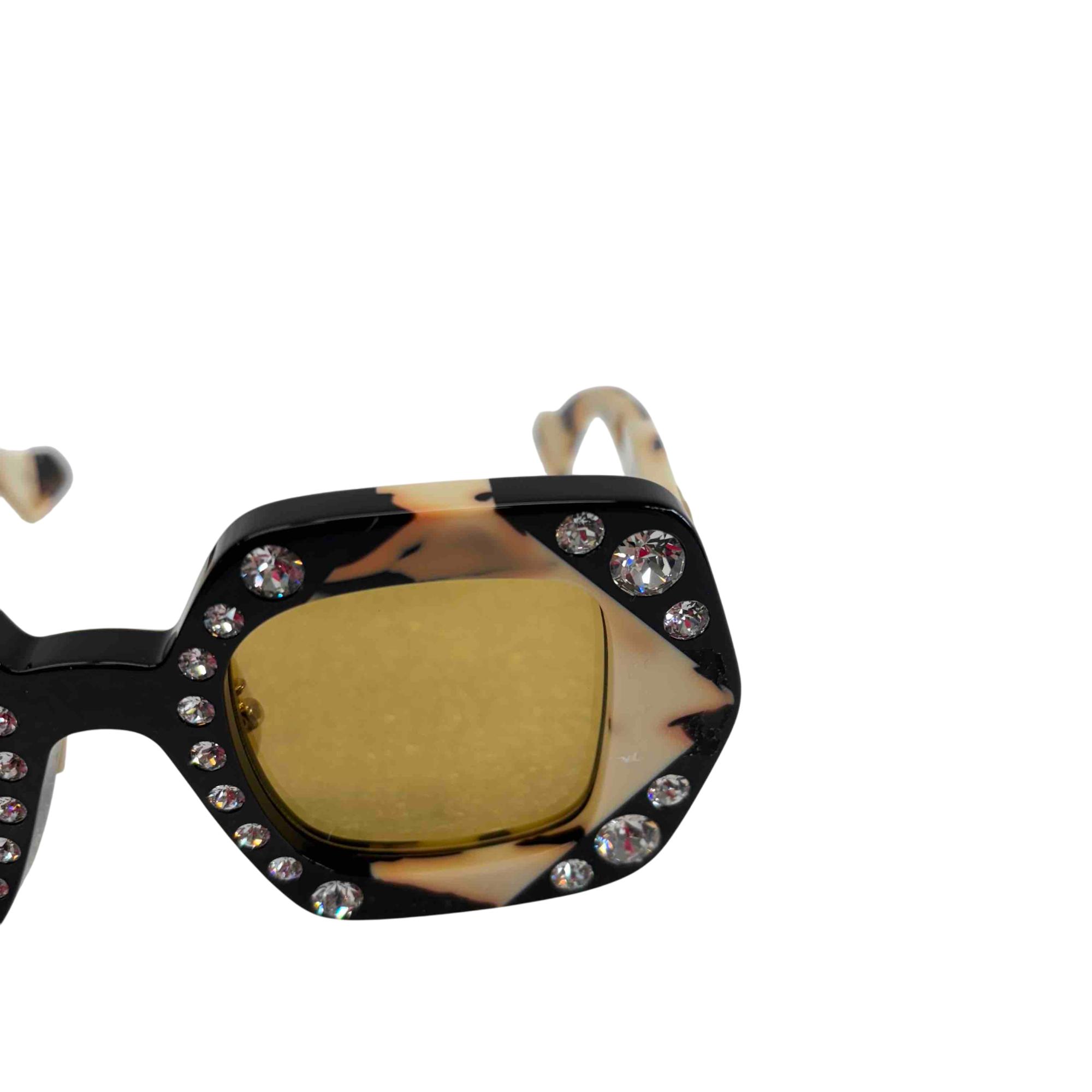 Gucci GGO7U3SK Black Sunglasses with Tortoiseshell Temples and Gold Logos Gucci Black & Gold Tortoiseshell GG0073S Sunglasses  main image 4