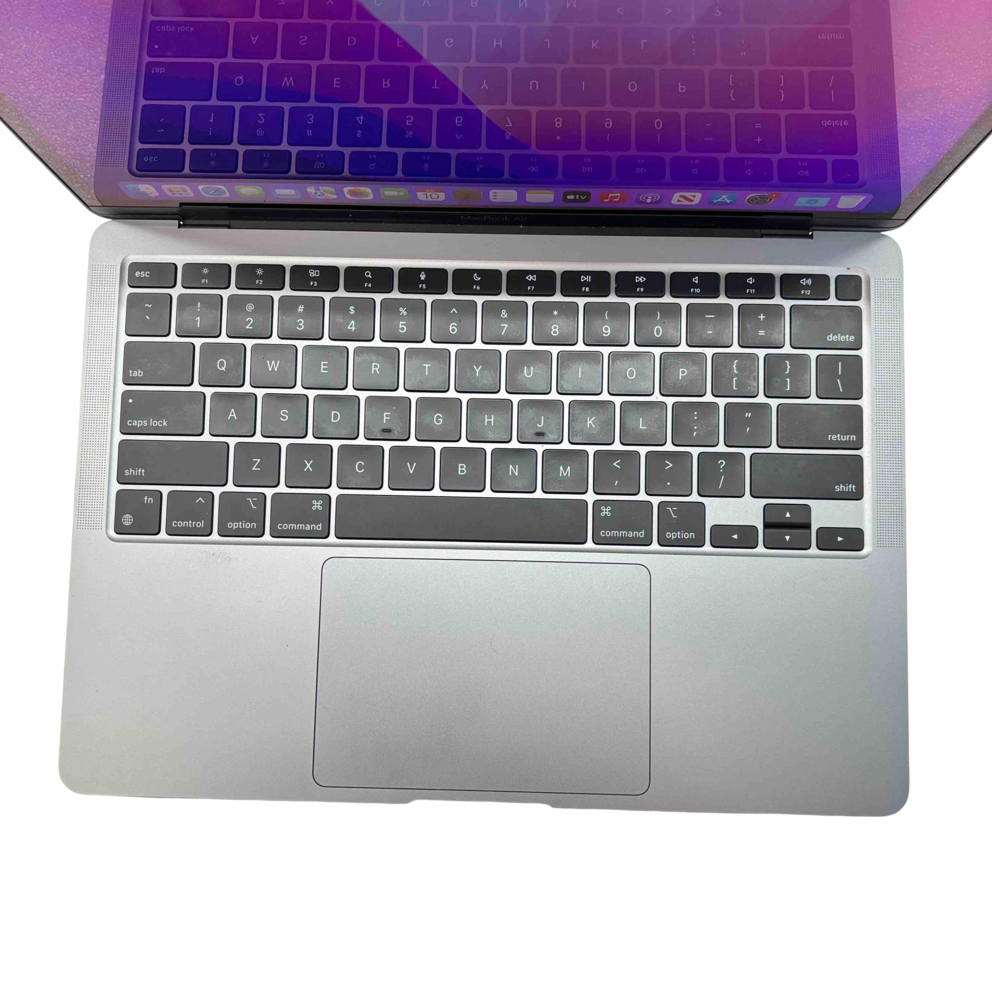 Apple MacBook Air 2020 M1 8GB 256GB シルバー Apple MacBook Air 13-inch 2020 M1 / 8GB RAM / 256GB SSD / 7