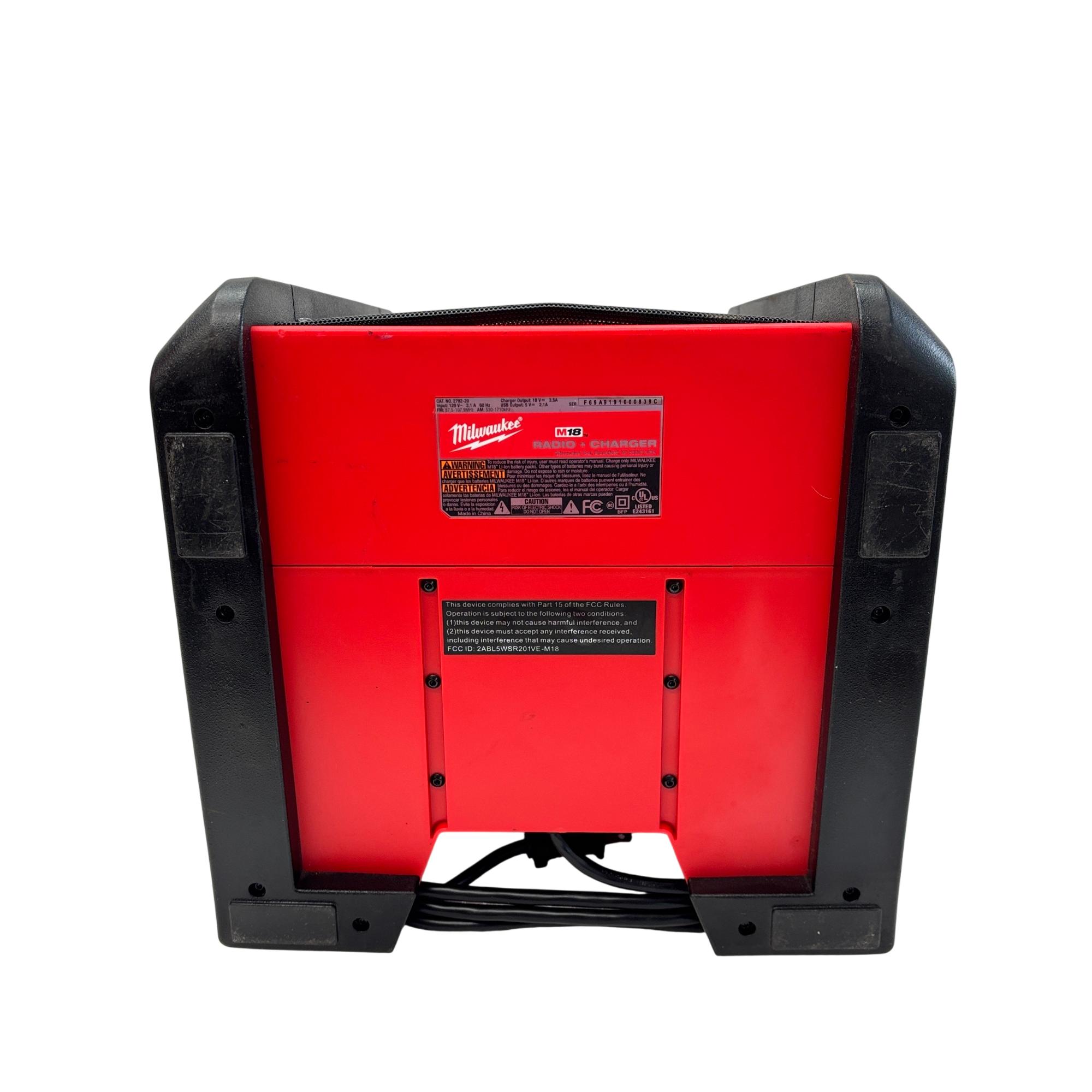 カーラジオ Milwaukee 2792-20 M18 18 Volt Jobsite Radio/Charger