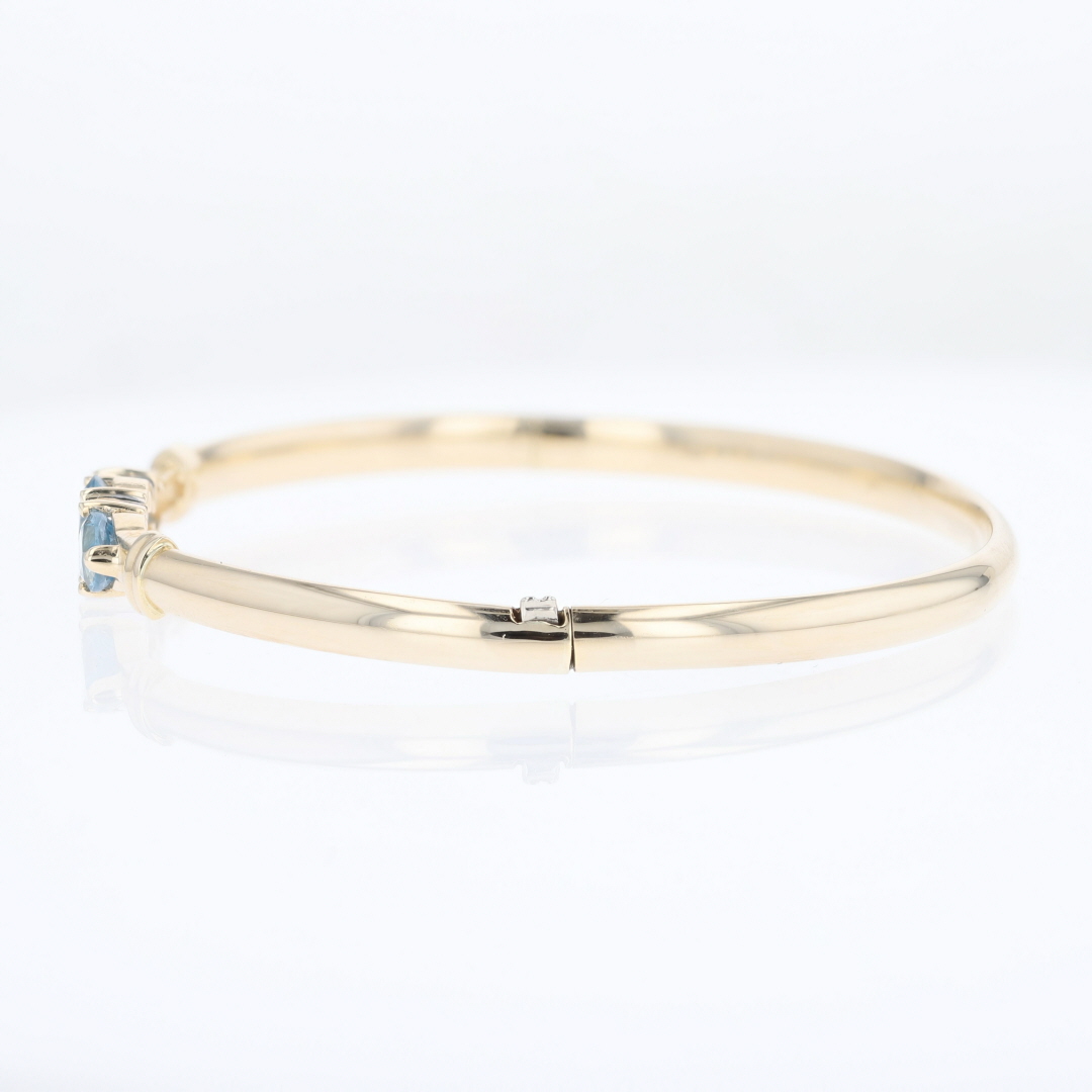 2.63ctw Blue Topaz with Diamond Accents 7