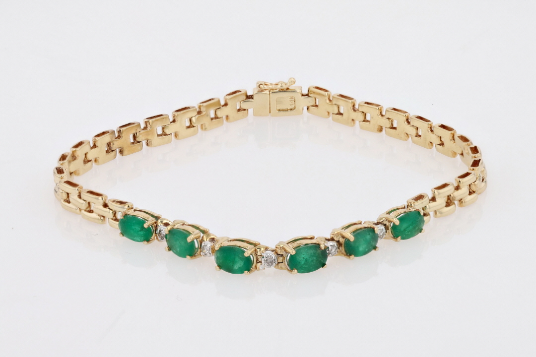 2.09ctw Oval Emerald & Diamond Panther Link Chain 7.5