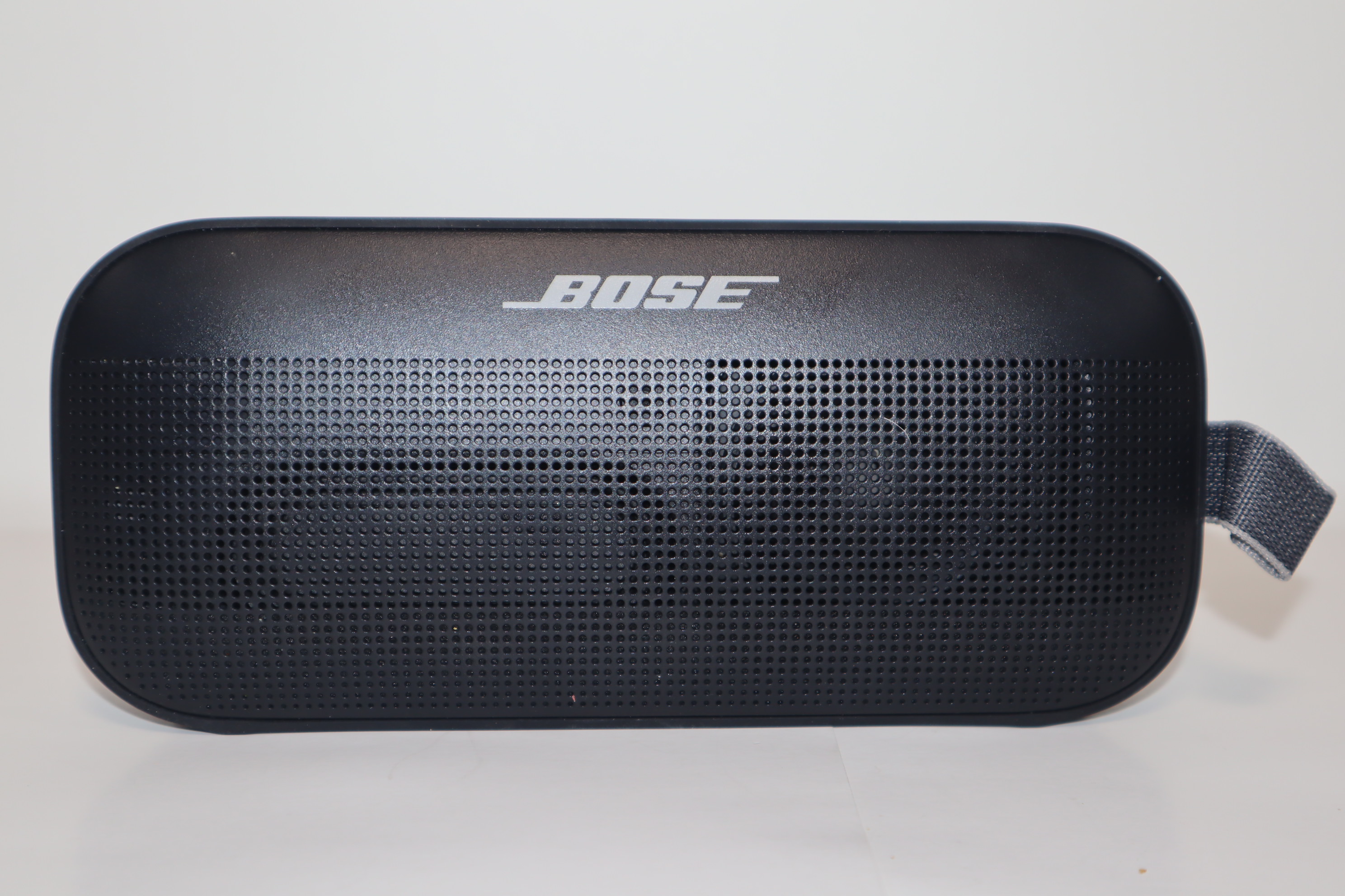Bose 435910 Black SoundLink Flex Waterproof & Dustproof Bluetooth