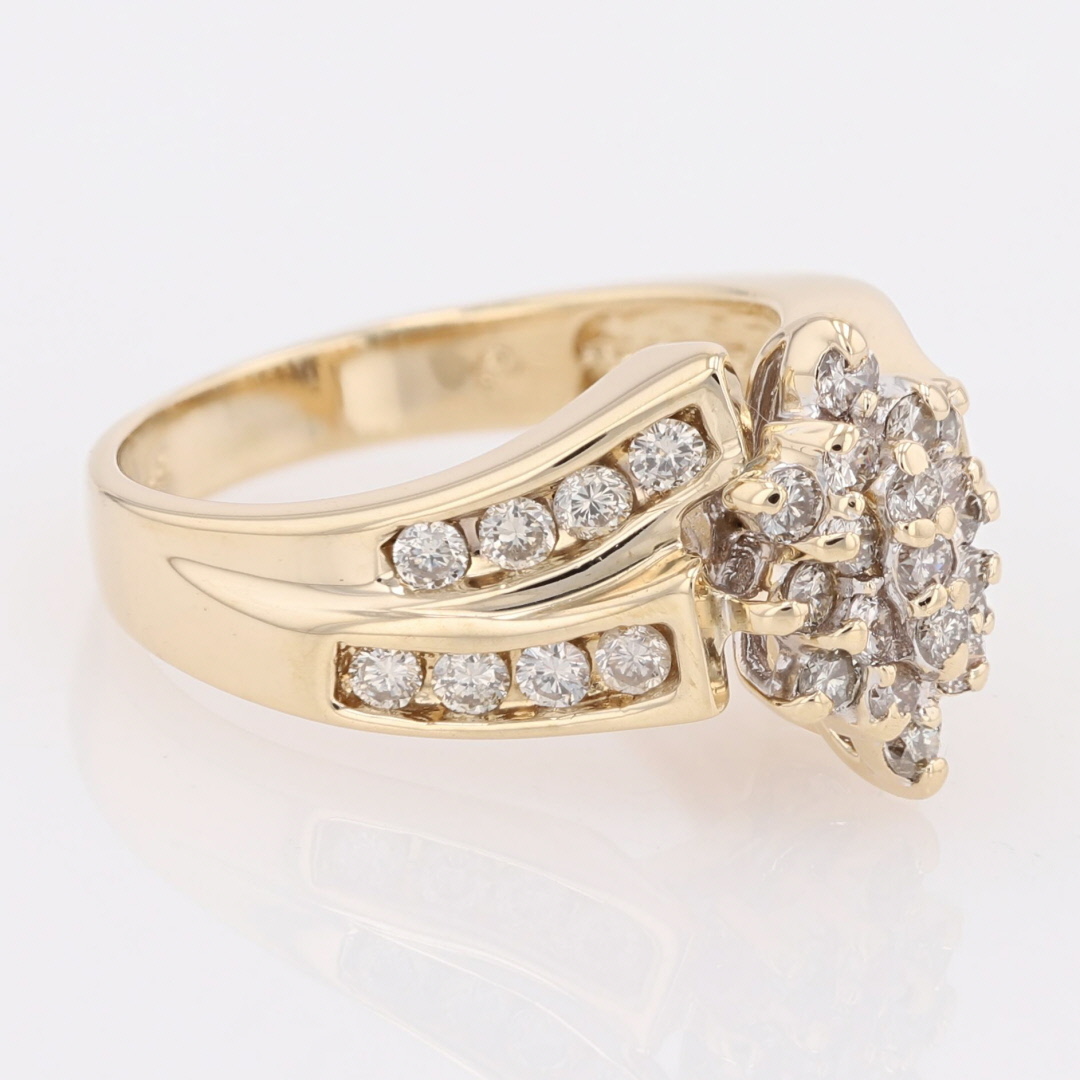 1.05ctw Round Cut Diamond Cluster Engagement Ring 14k Yellow Gold Size 7