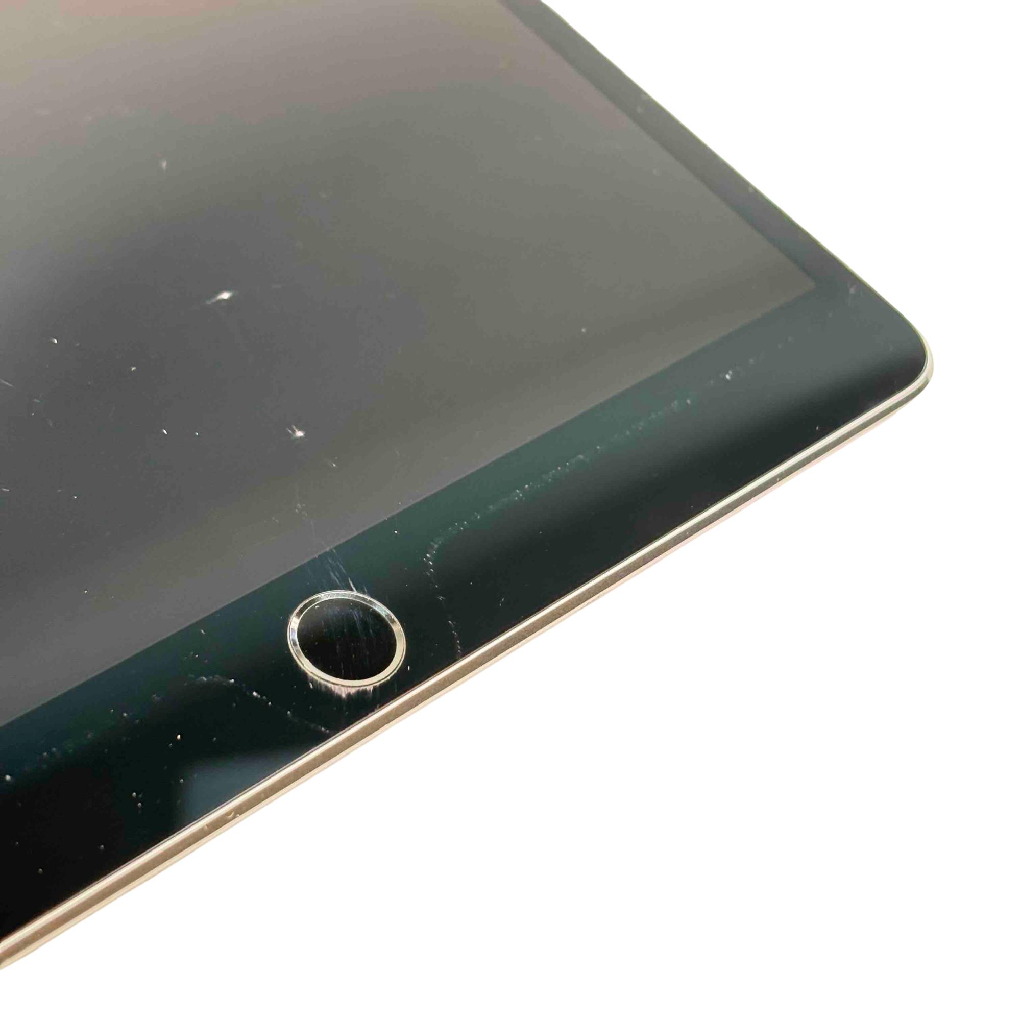 Apple iPad Pro 1st Generation 9.7-inch Wi-Fi - 256GB - Space Gray