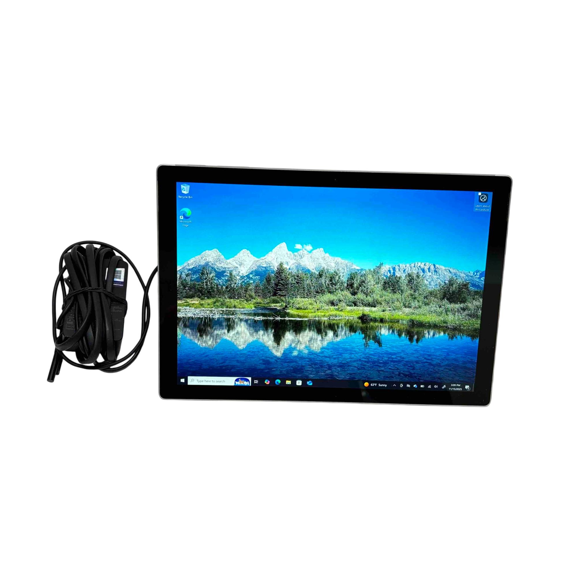 Microsoft Surface Pro 5 1796 Win10 Core i57300U 2.6GHz 8GB RAM 256GB
