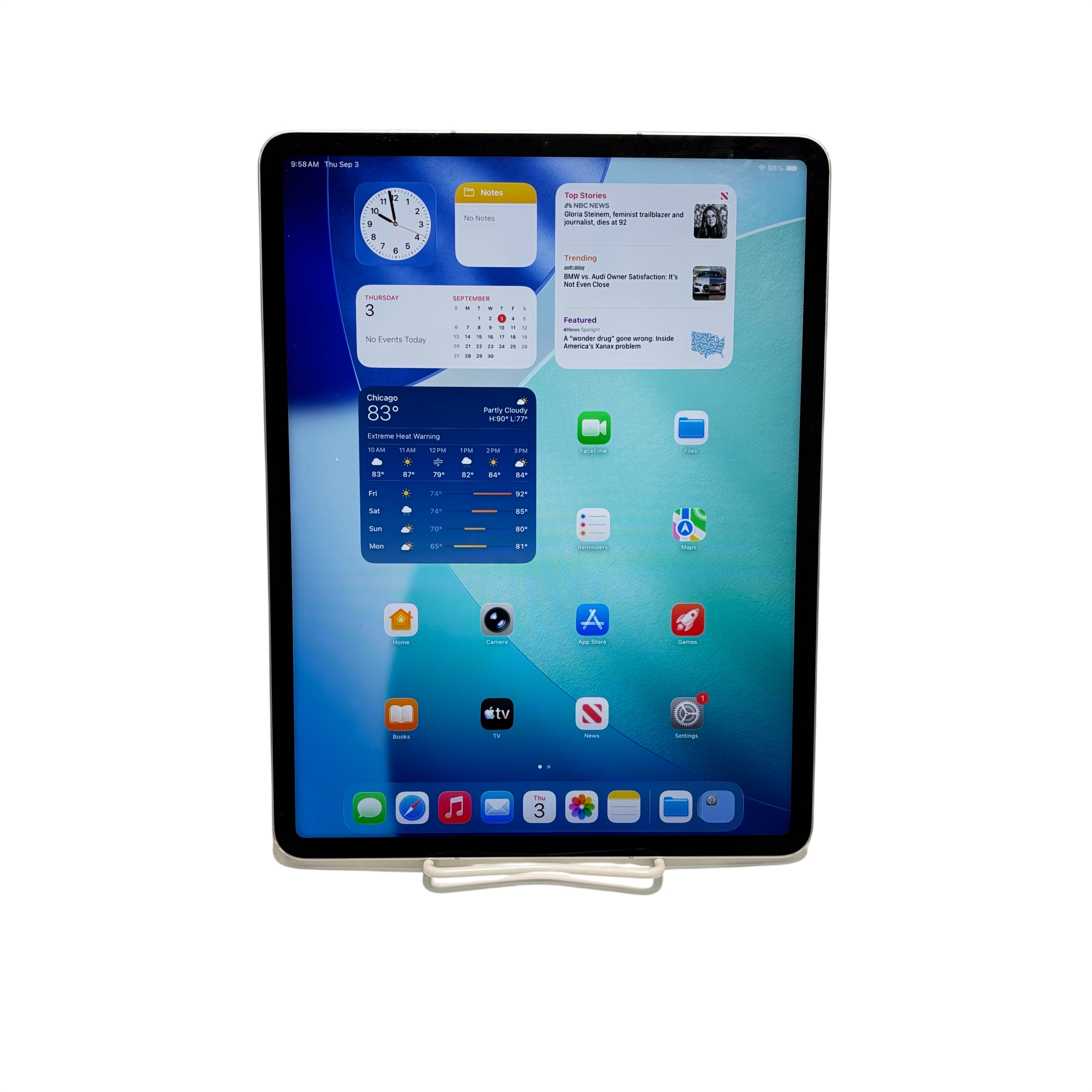 Apple iPad Pro 6th Gen NP5Y3LL/A Wi-Fi + Cellular 128GB Storage