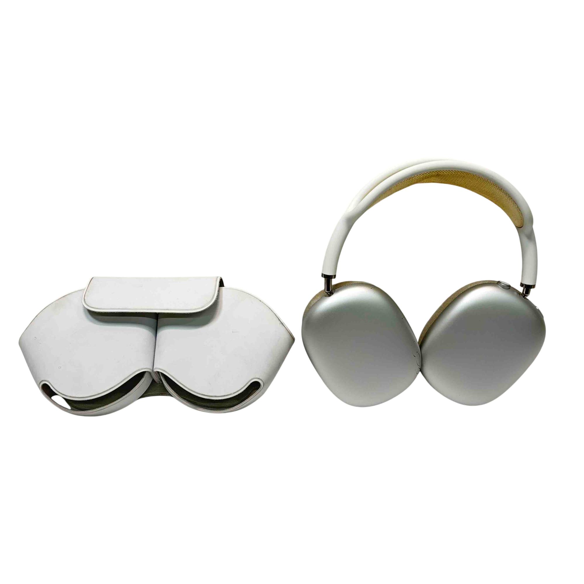 イヤホン AirPods max Apple AirPods Max Headphones with USB-C | Shop Now