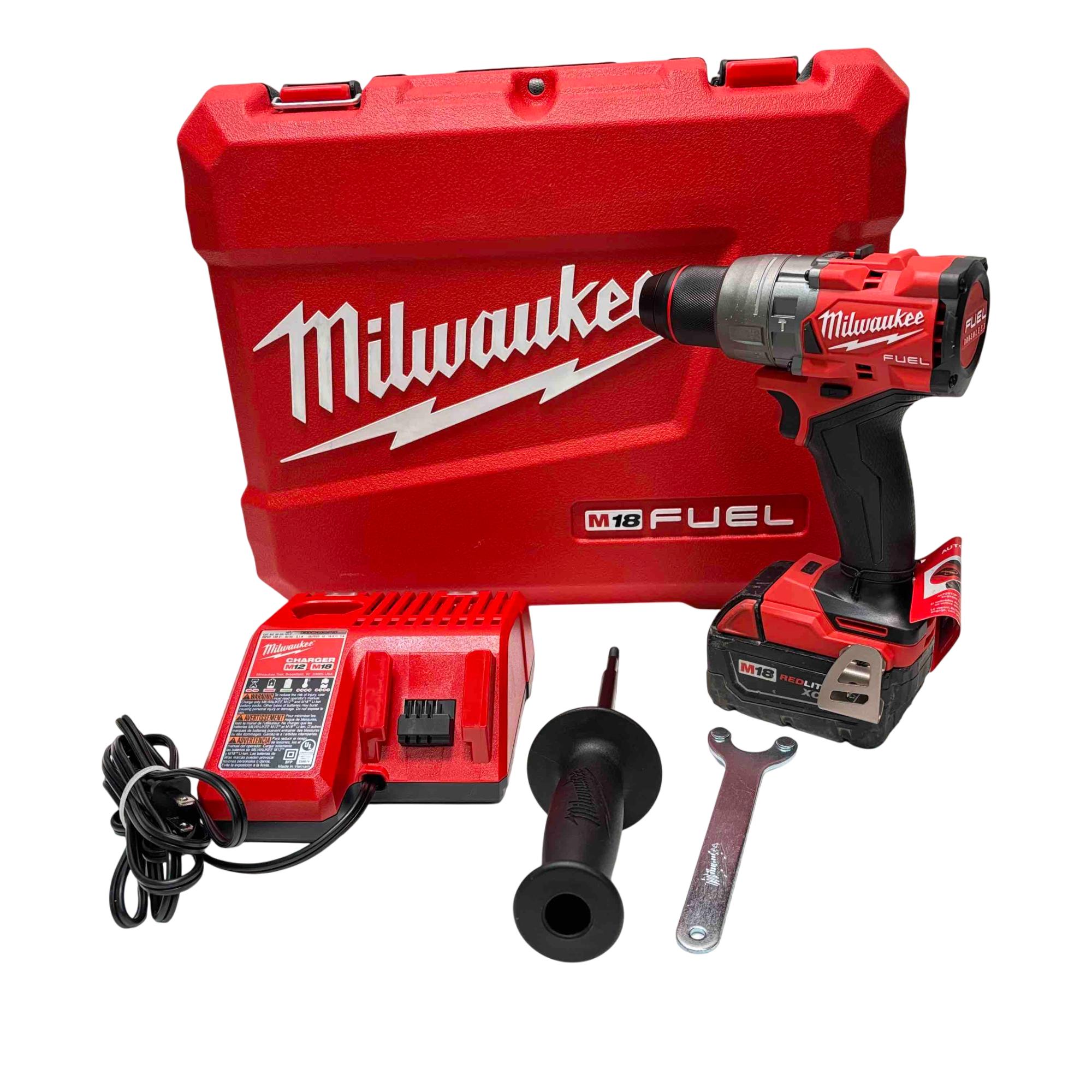 Milwaukee M18 FUEL 18V Brushless Cordless 3-1/2 in. 30-Degree Nailer W/ Hammer Drill/Impact Driver Kit w/ (3) Batteries & Charger