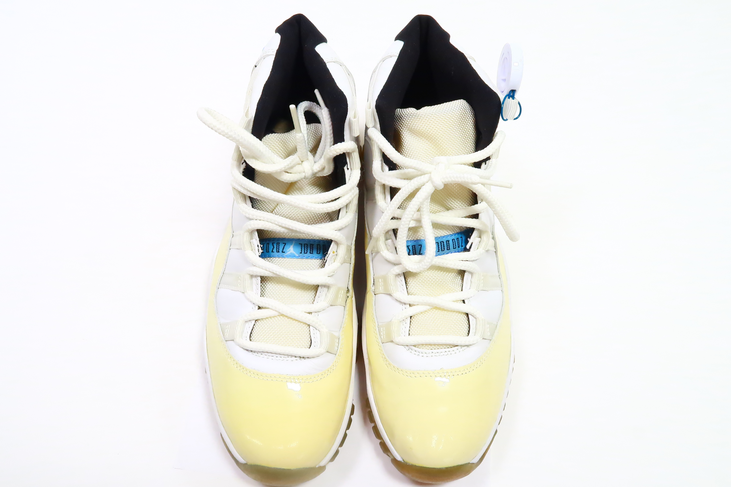 Nike Jordan 11 Retro Columbia (2001) 136046-142 Size 11 Men's