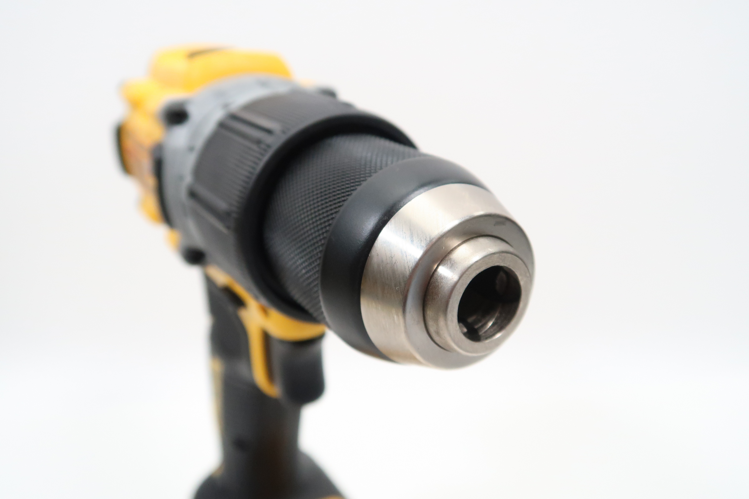 DeWalt DCK2050M2 20V MAX XR Hammer Drill and ATOMIC Impact Driver 2