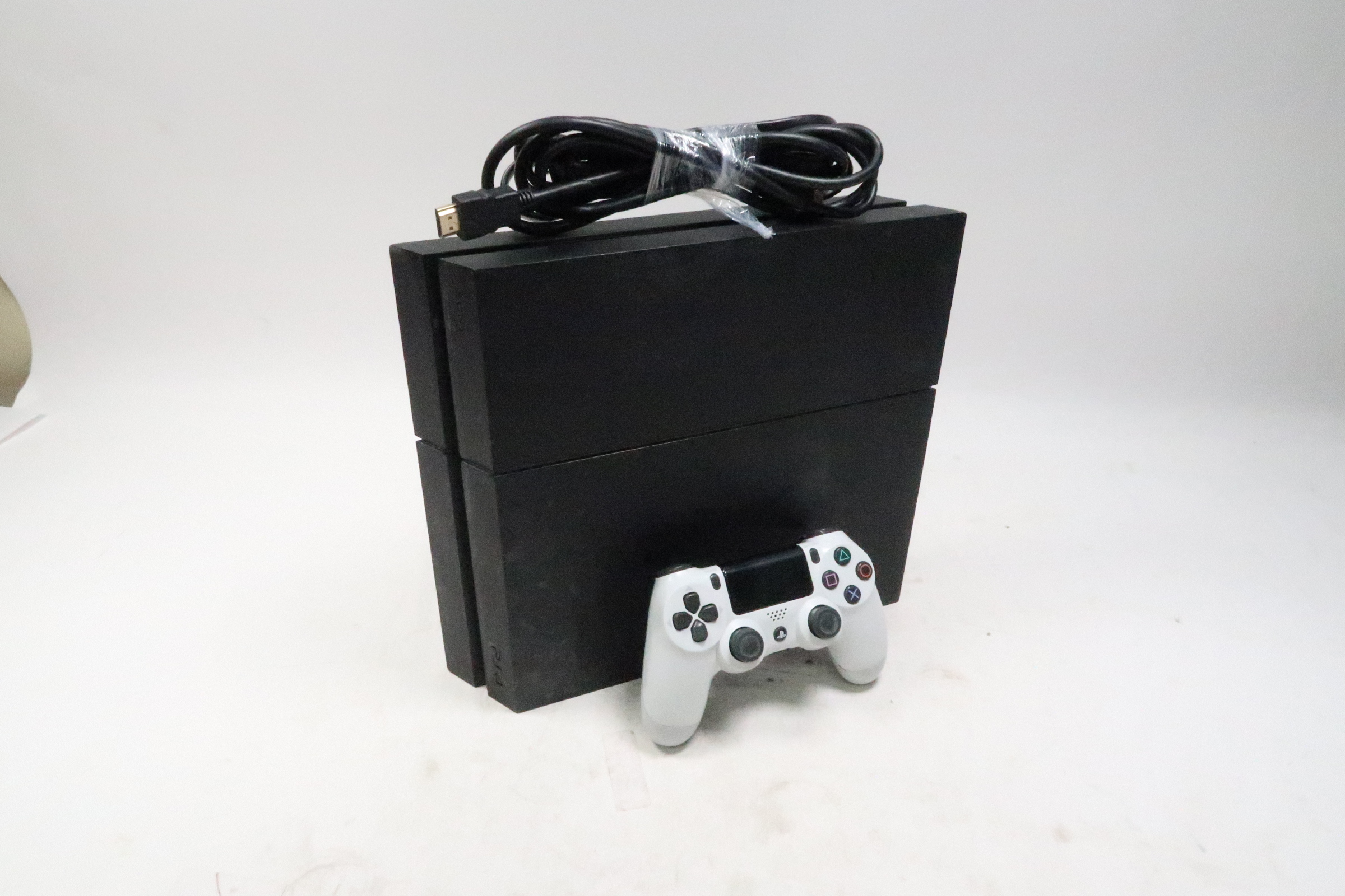 playstation 4 cuh 1208a