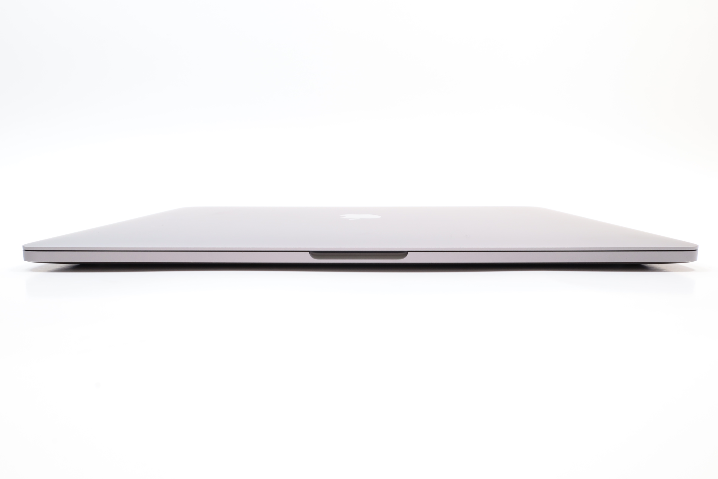 Apple MacBook Pro 2017 A1707 Core i7-7920HQ Pro 560 16GB RAM 1TB