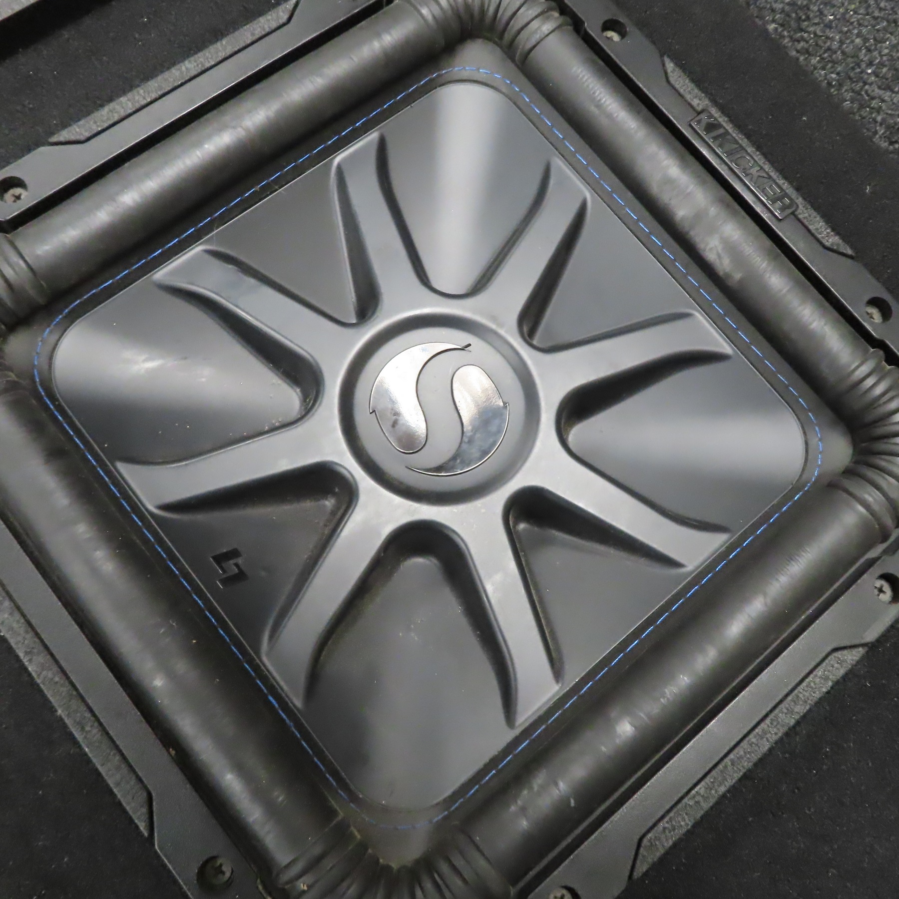 Kicker 44L7S124 Solo-Baric 750W RMS 12