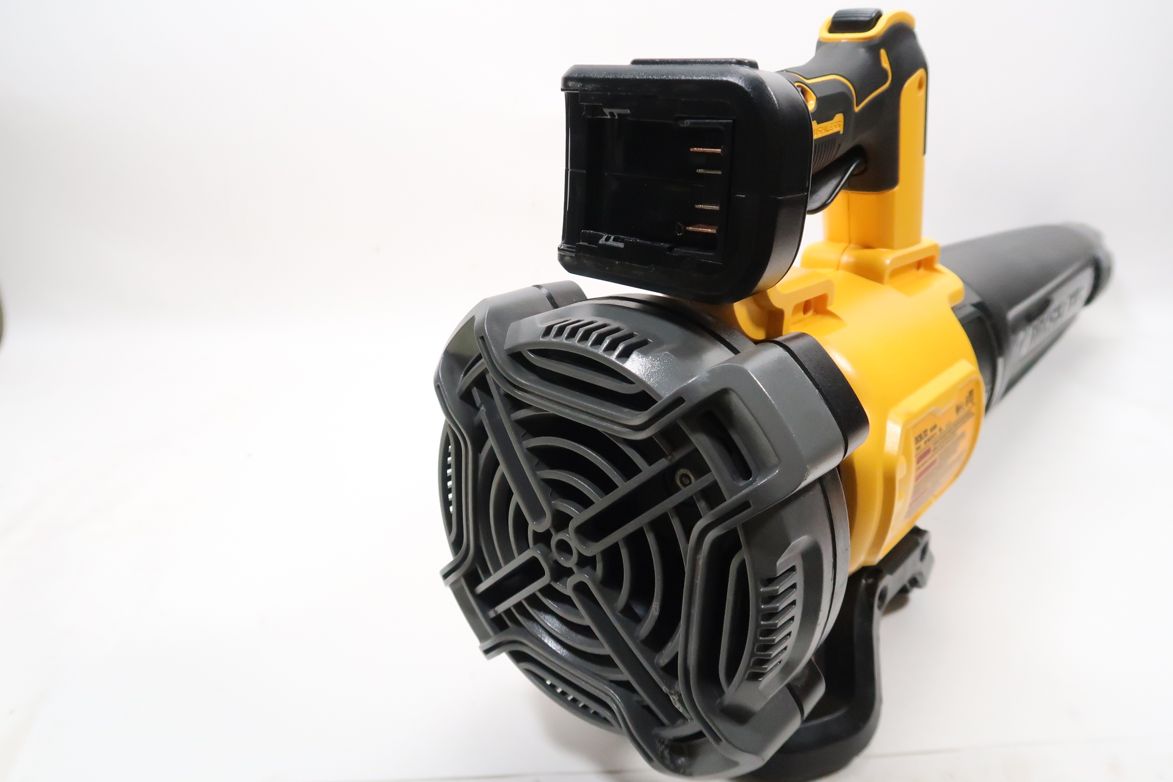 DeWalt DCBL722 20V MAX 125 MPH 450 CFM Cordless Handheld Leaf Blower